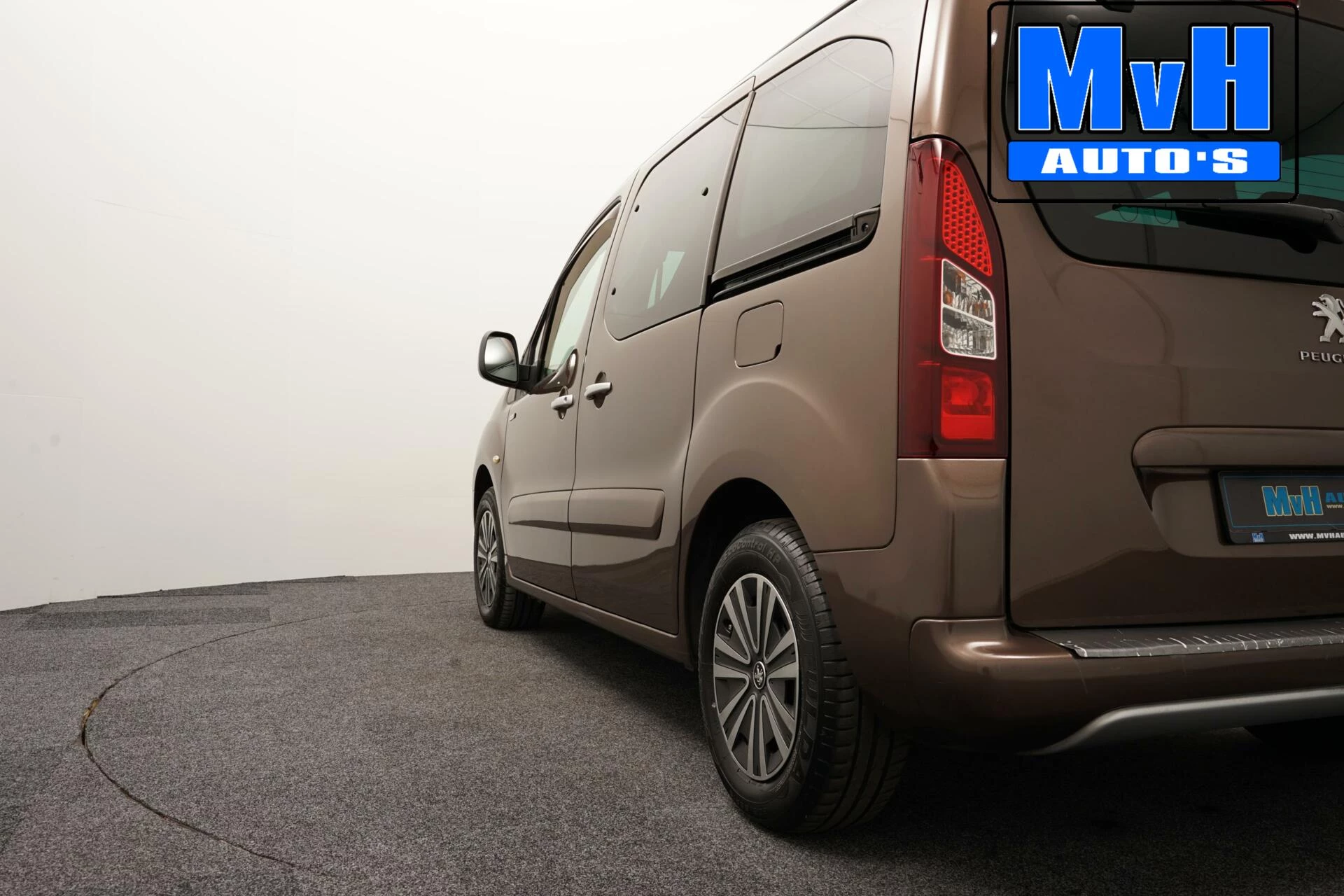 Hoofdafbeelding Peugeot Partner