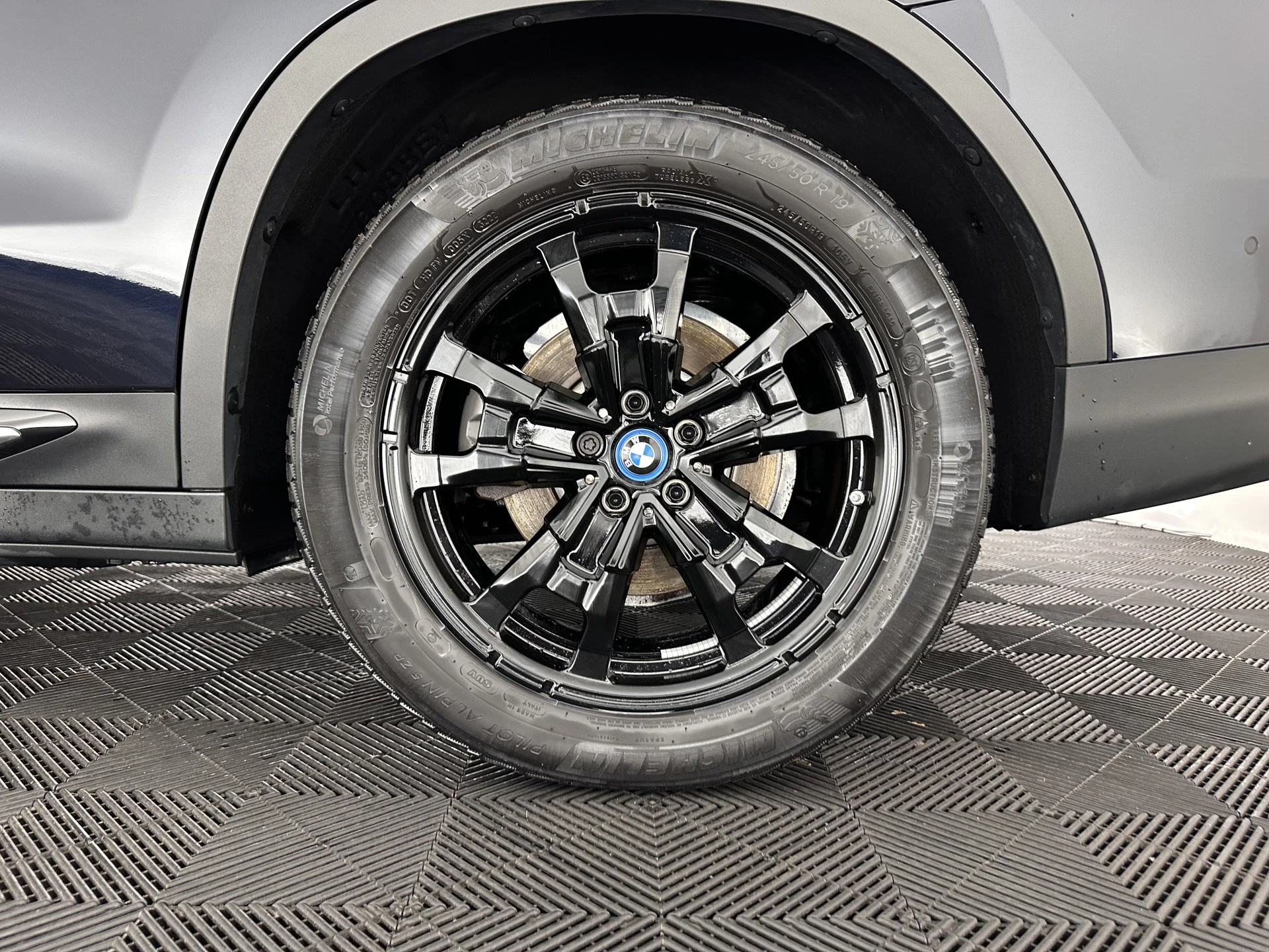 Hoofdafbeelding BMW iX3