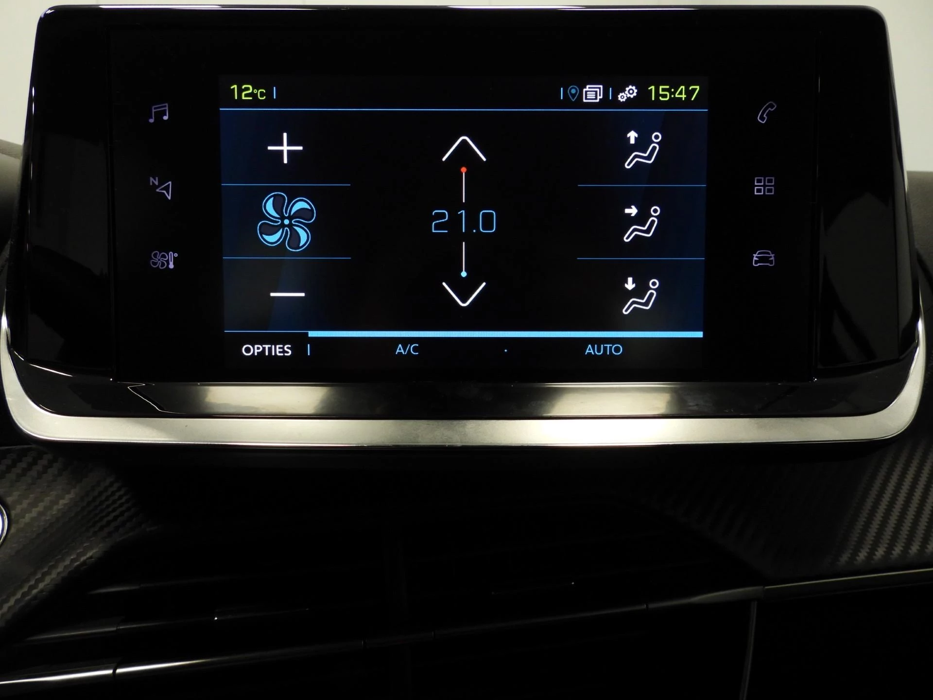 Hoofdafbeelding Peugeot e-208