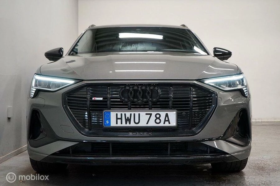 Hoofdafbeelding Audi e-tron