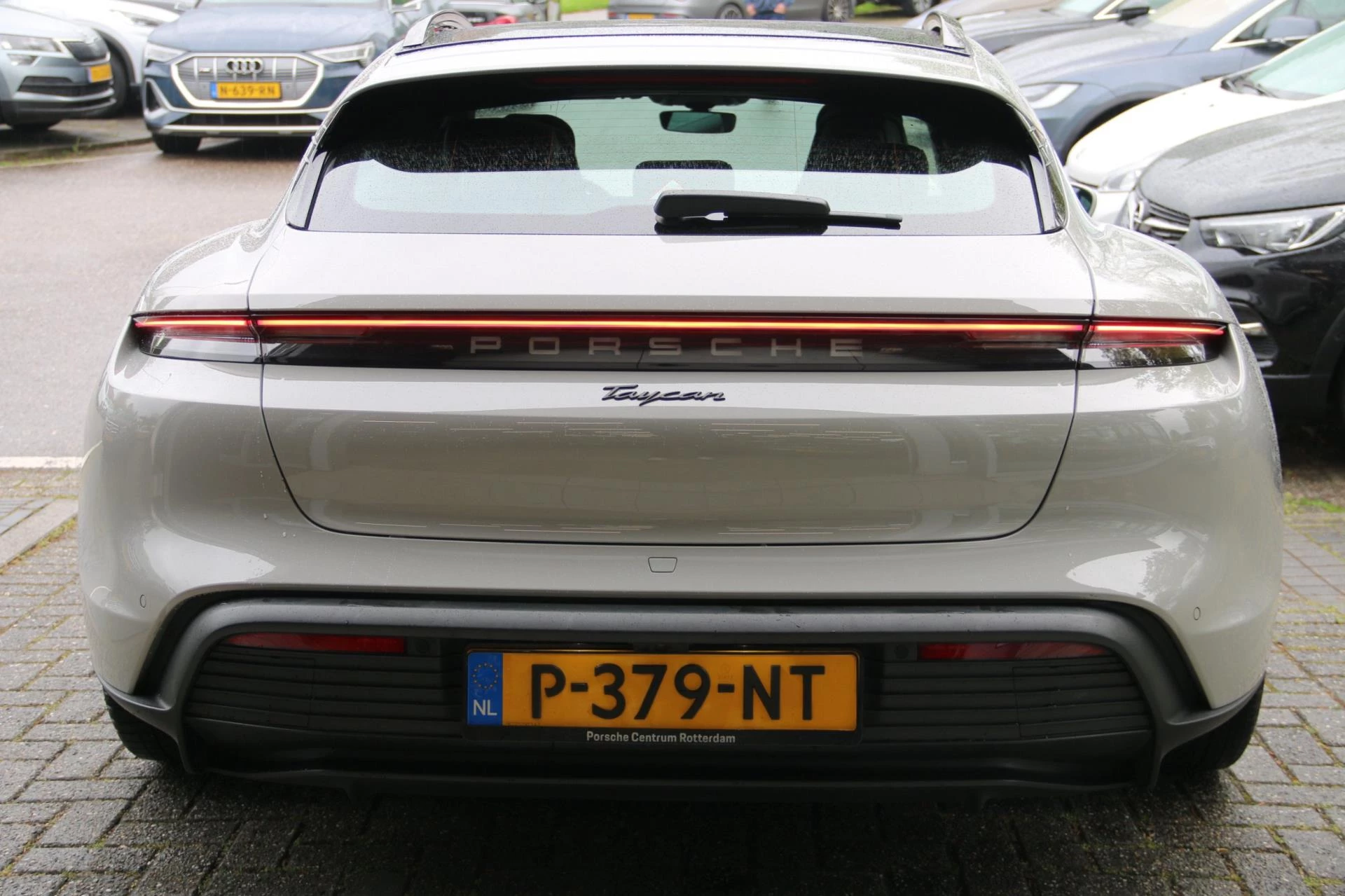 Hoofdafbeelding Porsche Taycan