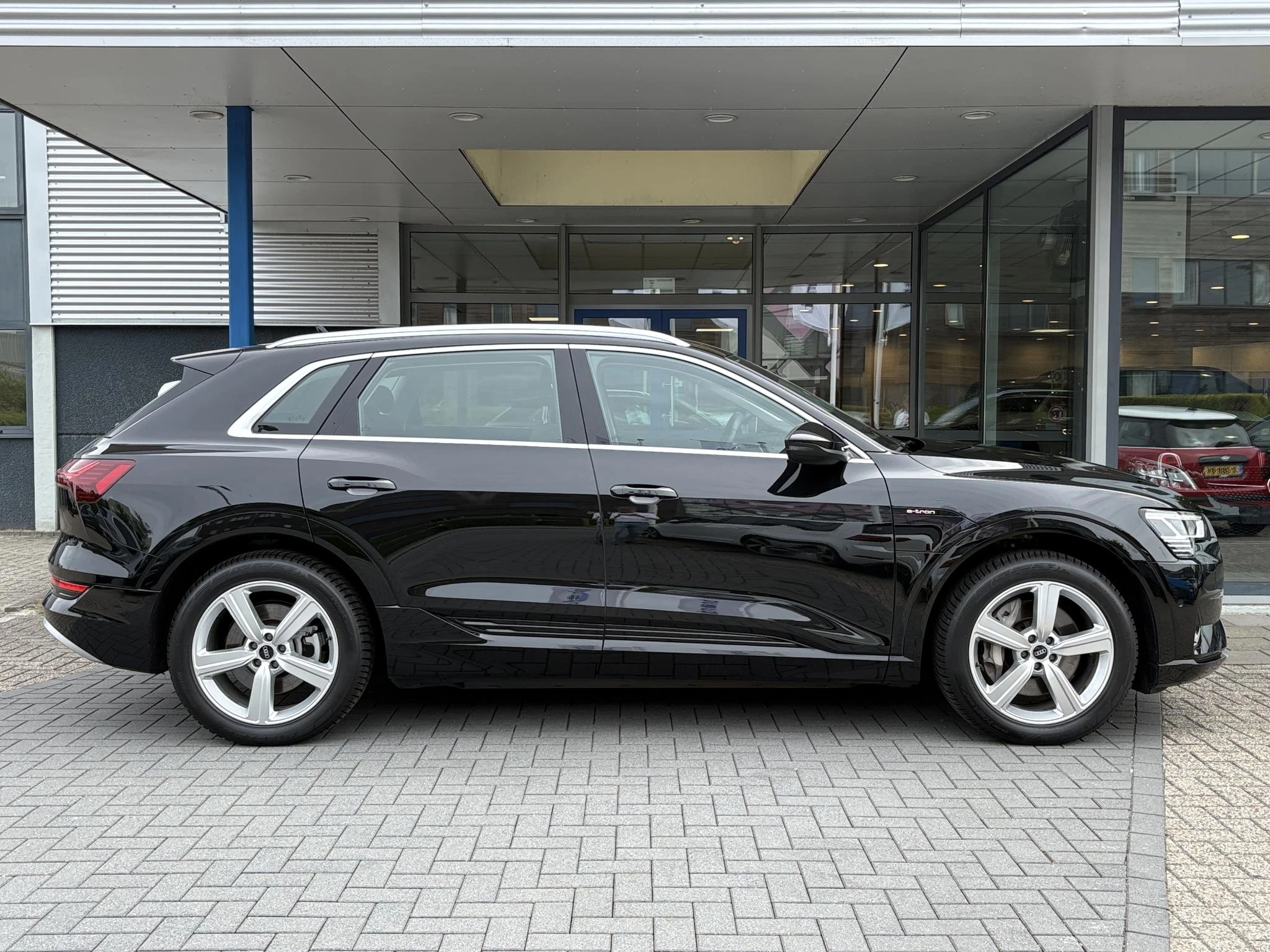 Hoofdafbeelding Audi e-tron