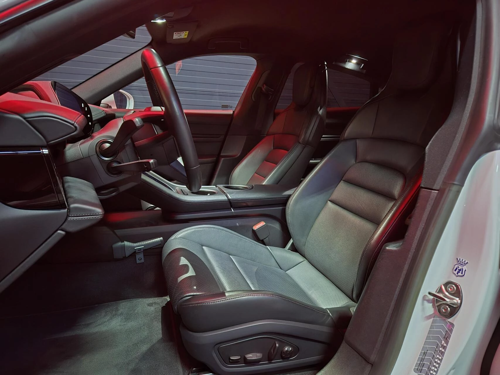 Hoofdafbeelding Porsche Taycan