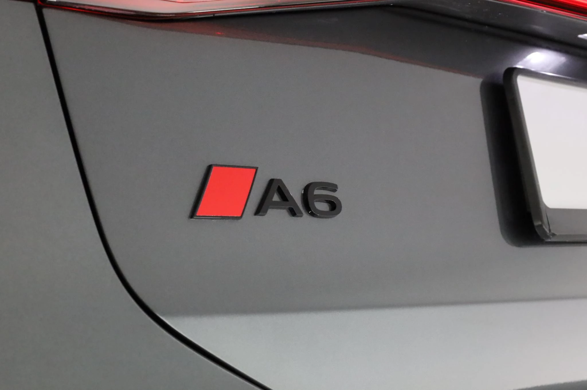 Hoofdafbeelding Audi A6 Avant e-tron