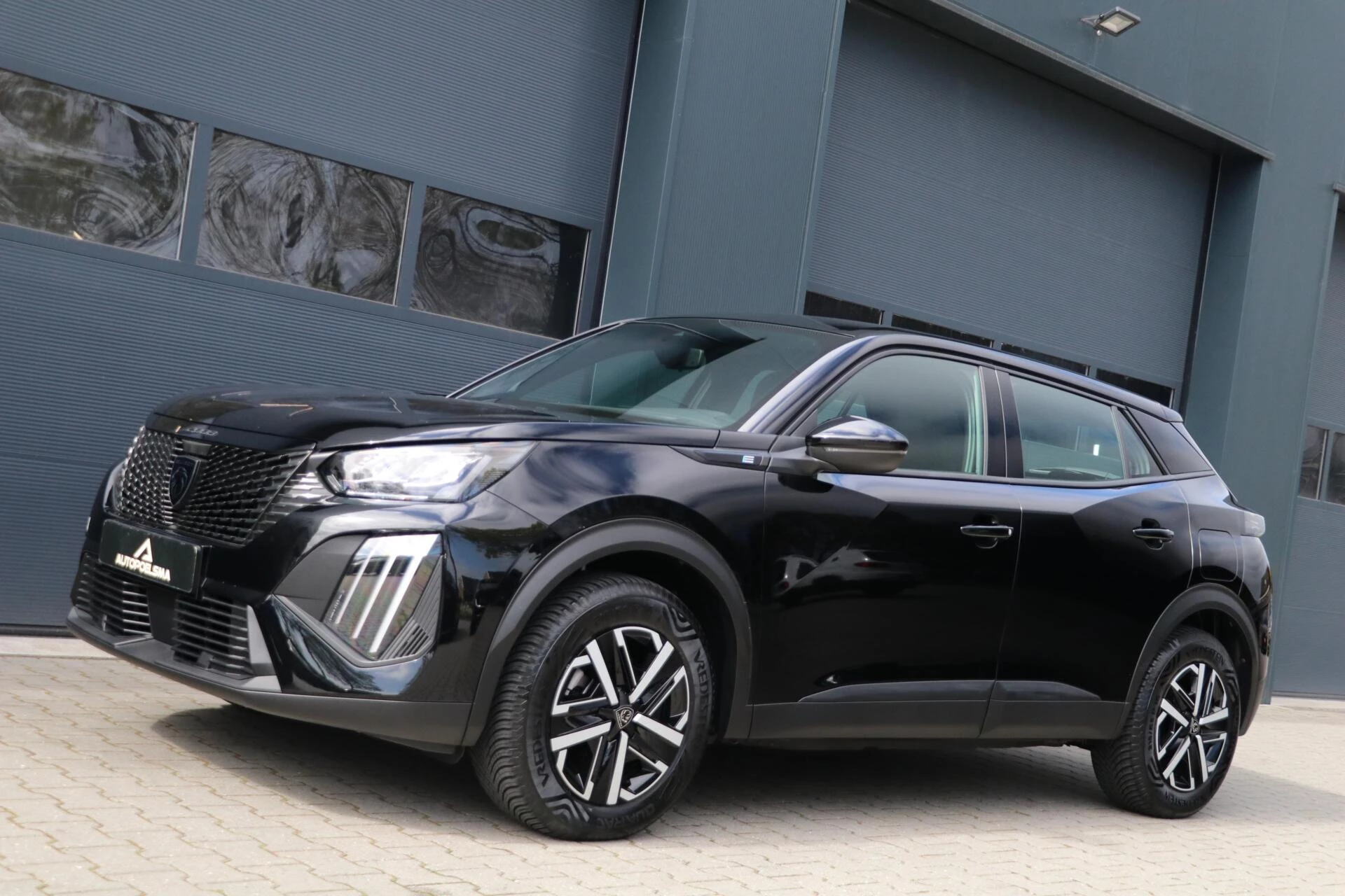 Hoofdafbeelding Peugeot e-2008