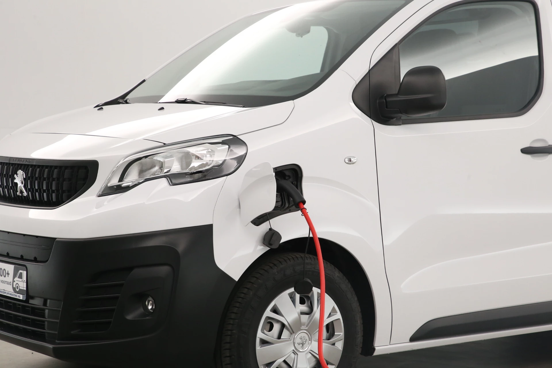 Hoofdafbeelding Peugeot e-Expert