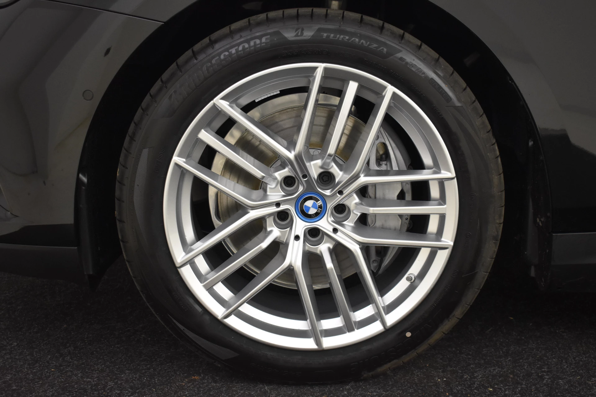 Hoofdafbeelding BMW i5