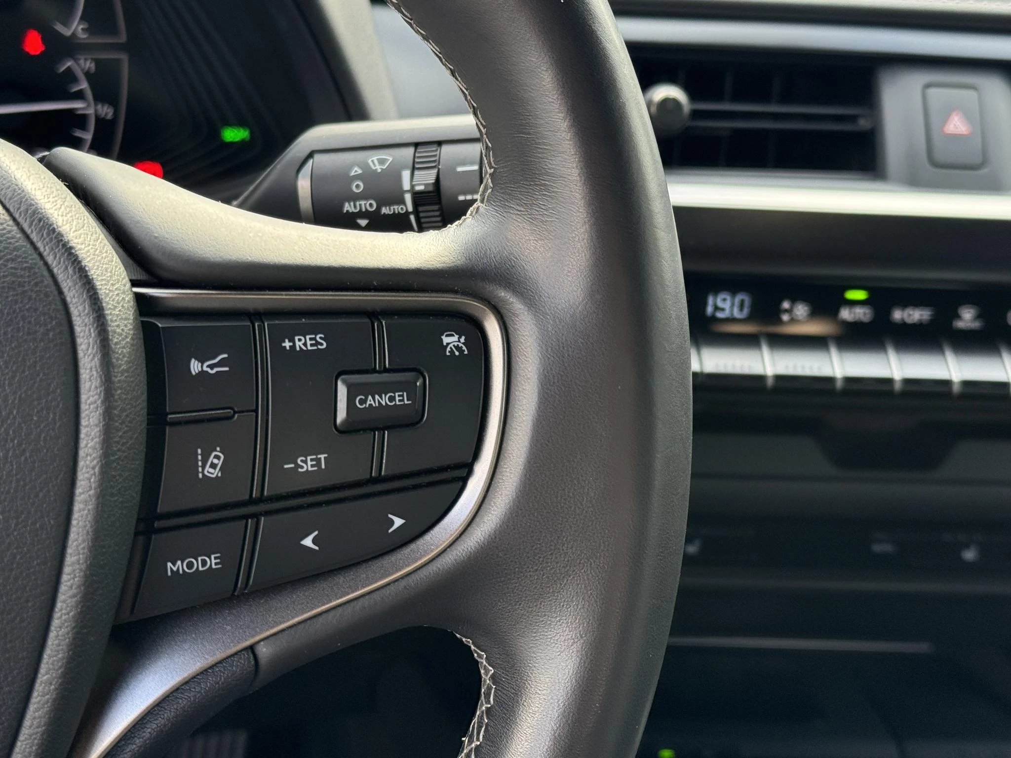 Hoofdafbeelding Lexus UX