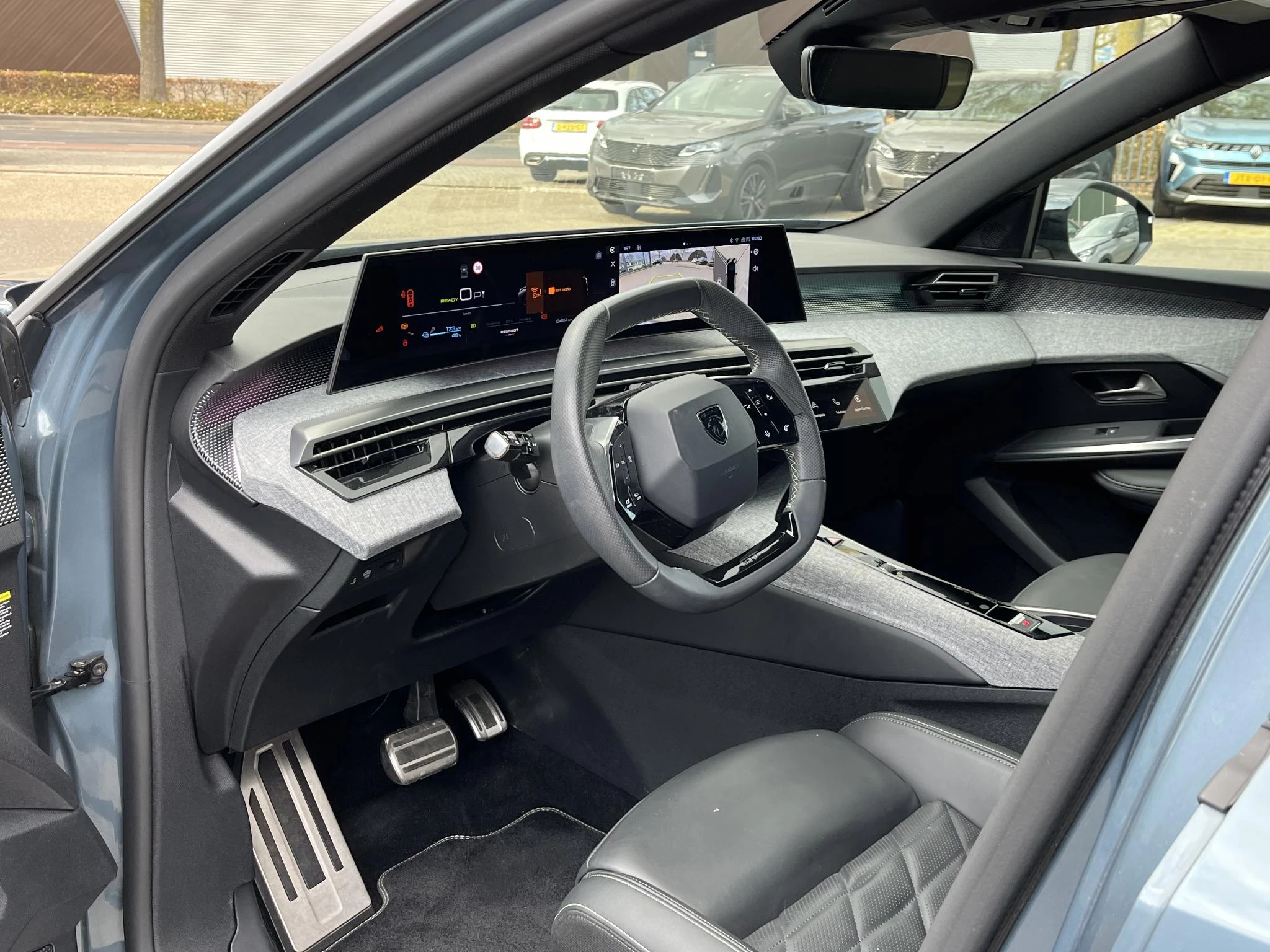 Hoofdafbeelding Peugeot e-5008