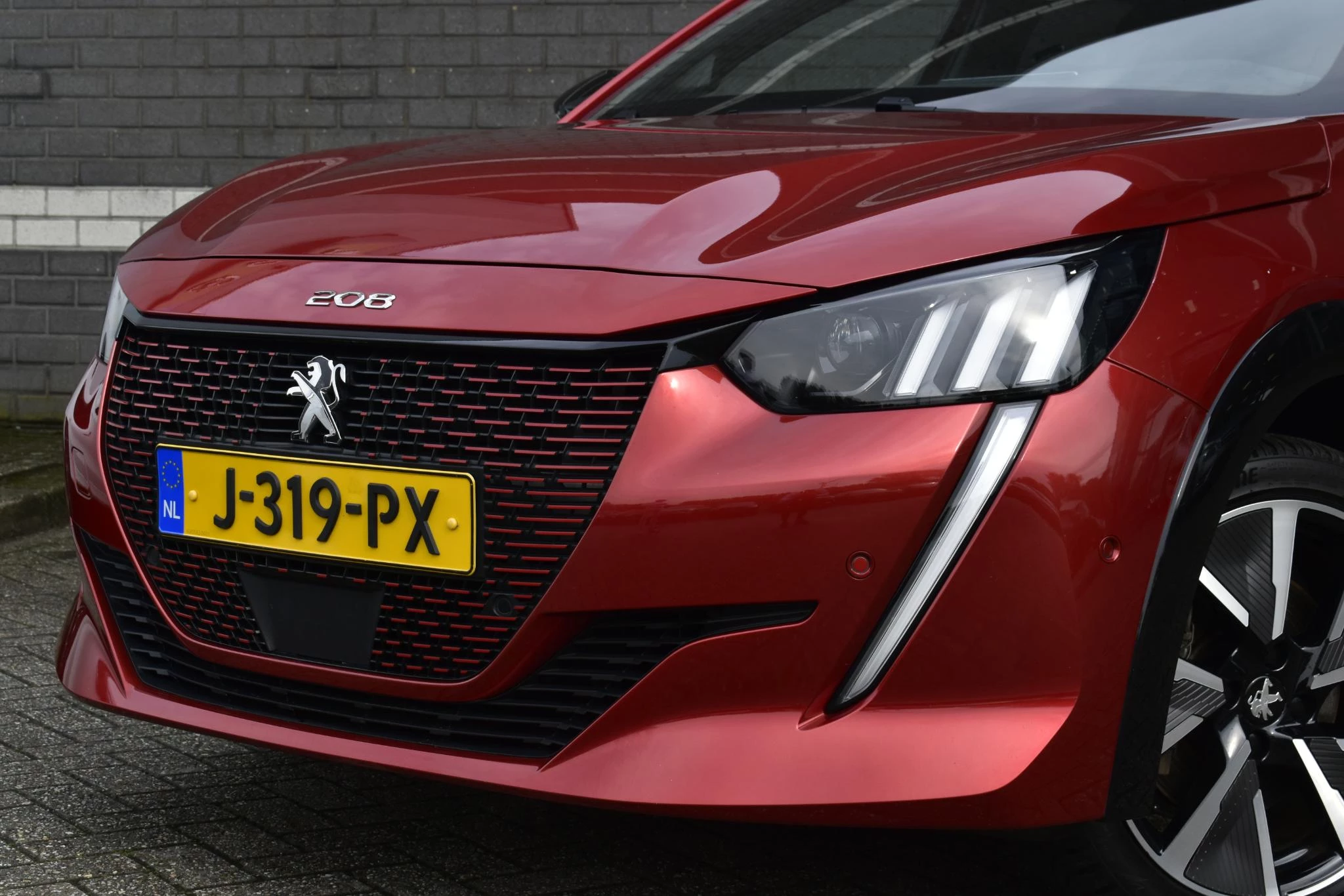 Hoofdafbeelding Peugeot e-208