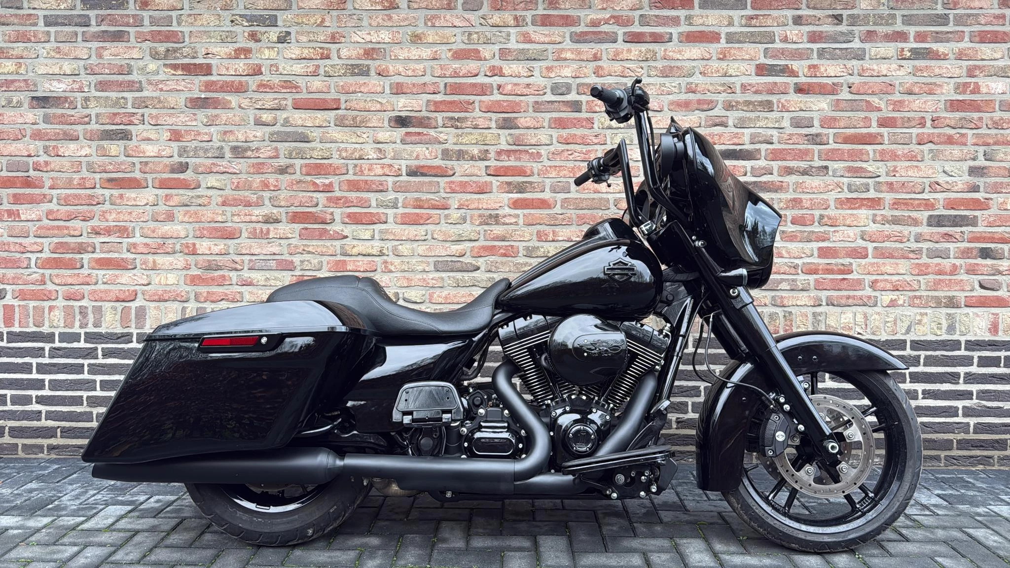 Hoofdafbeelding Harley-Davidson 103 FLHX