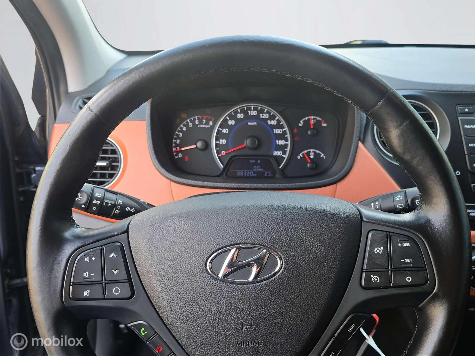 Hoofdafbeelding Hyundai i10