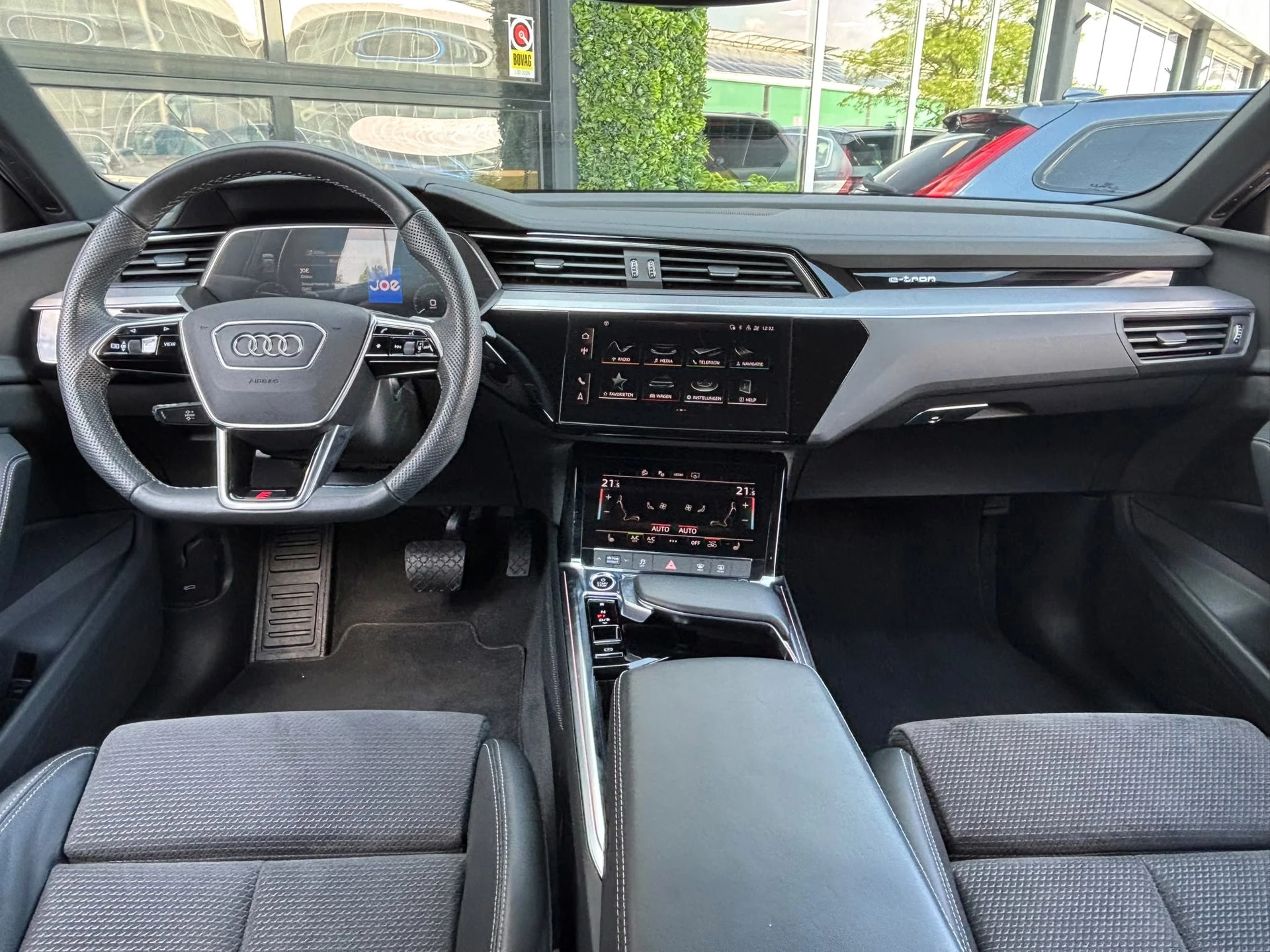 Hoofdafbeelding Audi e-tron