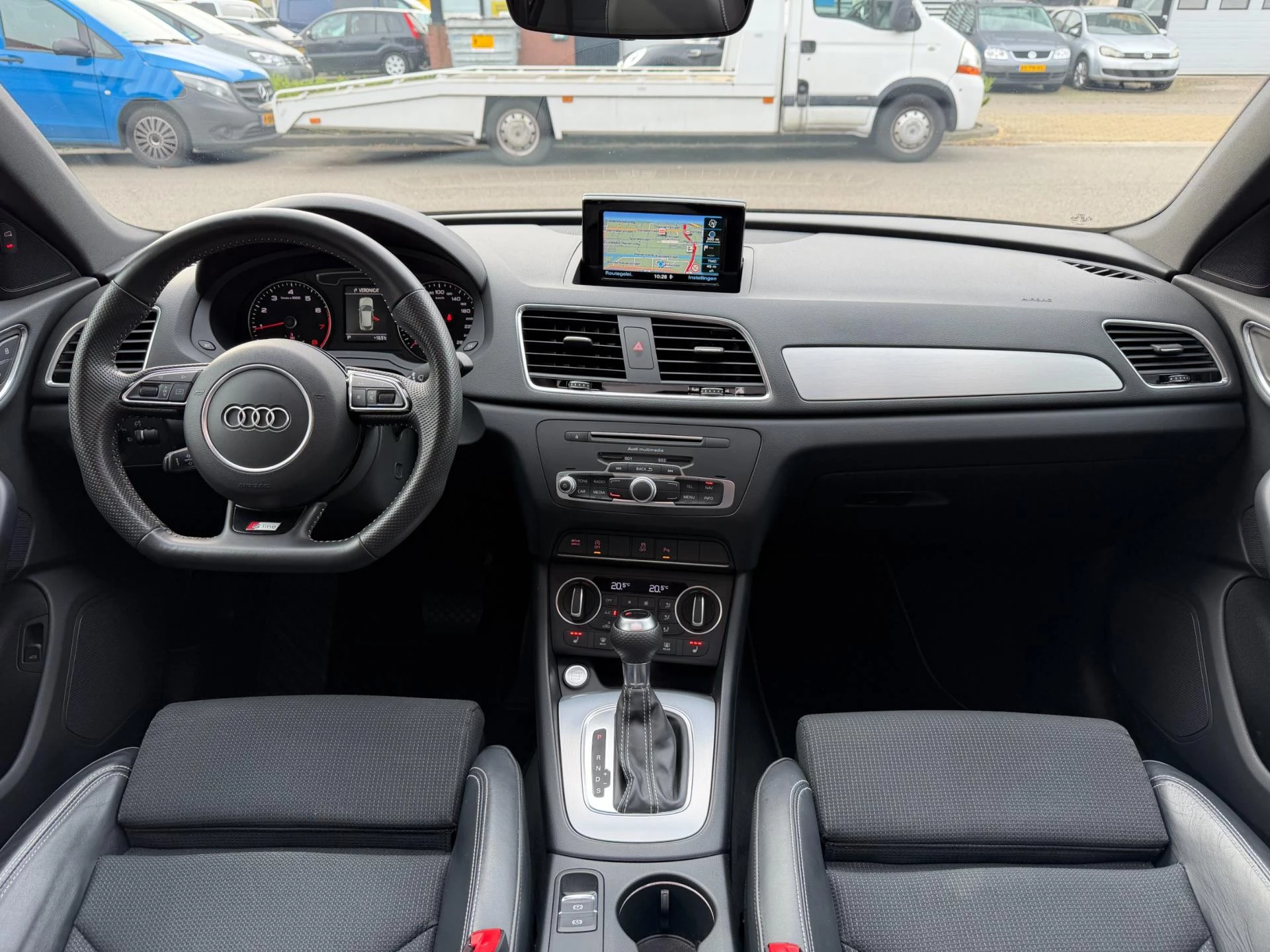 Hoofdafbeelding Audi Q3