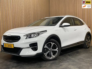 Hoofdafbeelding Kia XCeed Kia XCeed 1.6 GDi PHEV DynamicPlusLine|ACC|ANDROID AUTO,APPLE CARPLAY|STOEL+STUURVERW|CAMERA|CRUISE+CLIMATE CONTROL|IN.BTW|1e EIG|