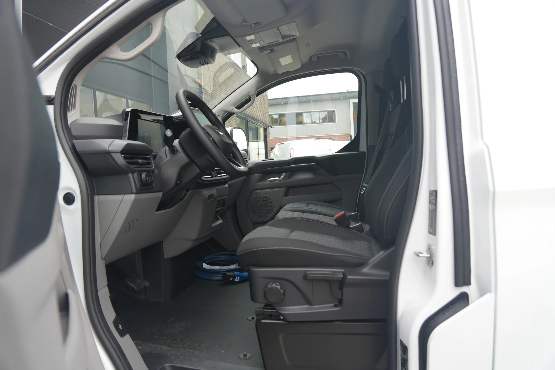 Hoofdafbeelding Ford E-Transit Custom
