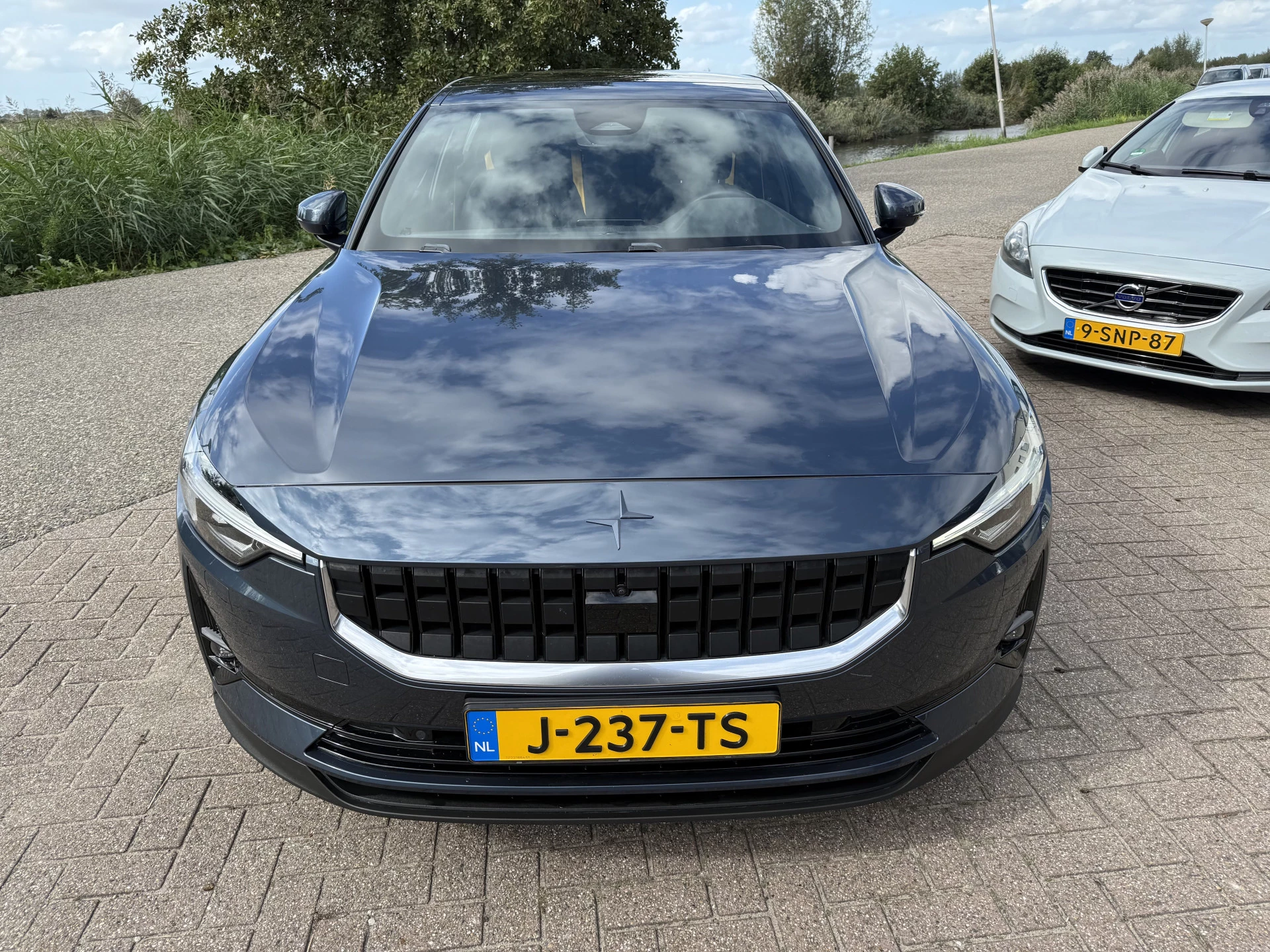Hoofdafbeelding Polestar 2
