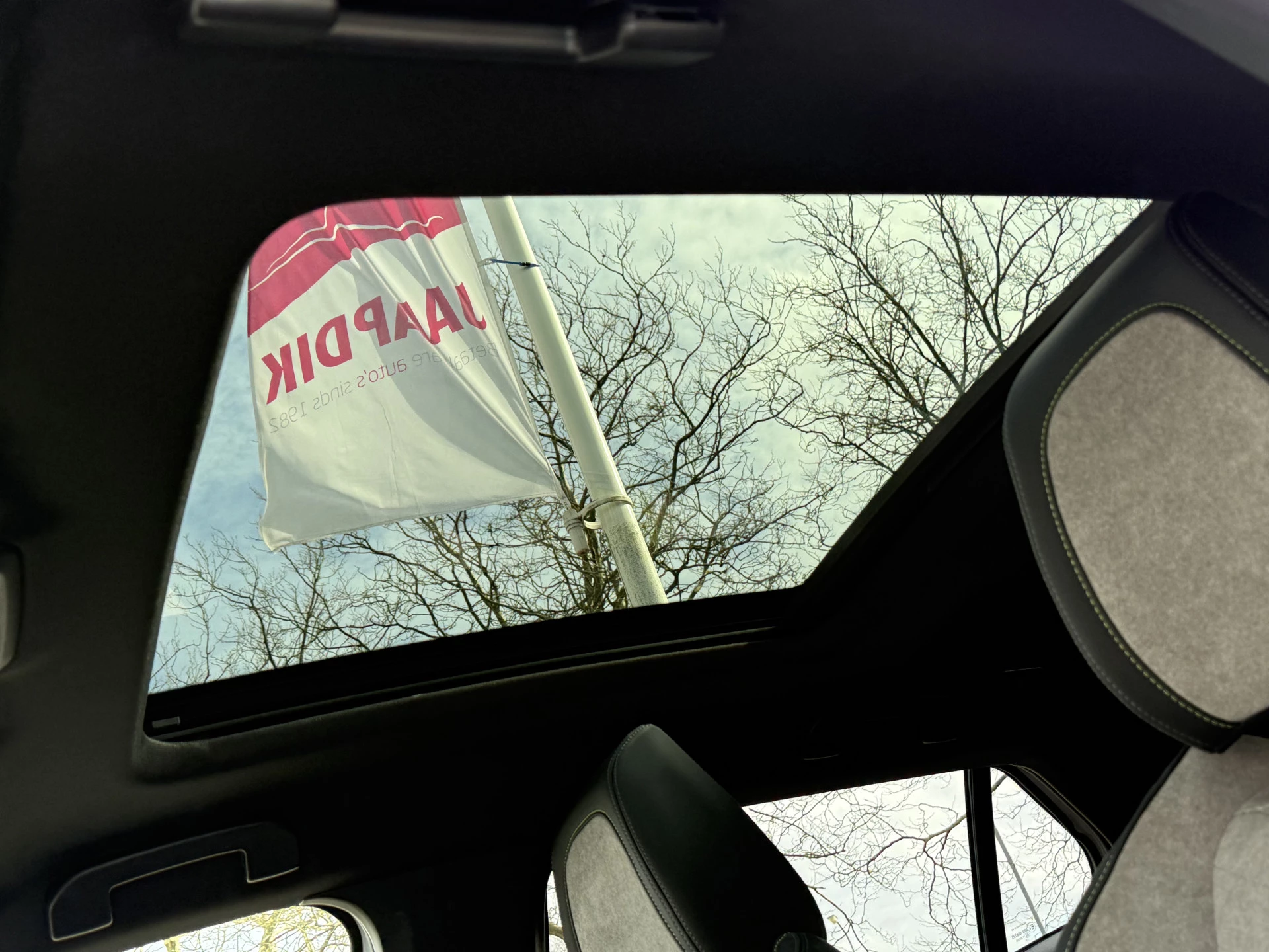 Hoofdafbeelding Peugeot e-2008