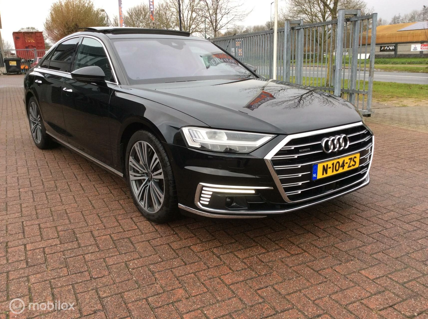 Hoofdafbeelding Audi A8