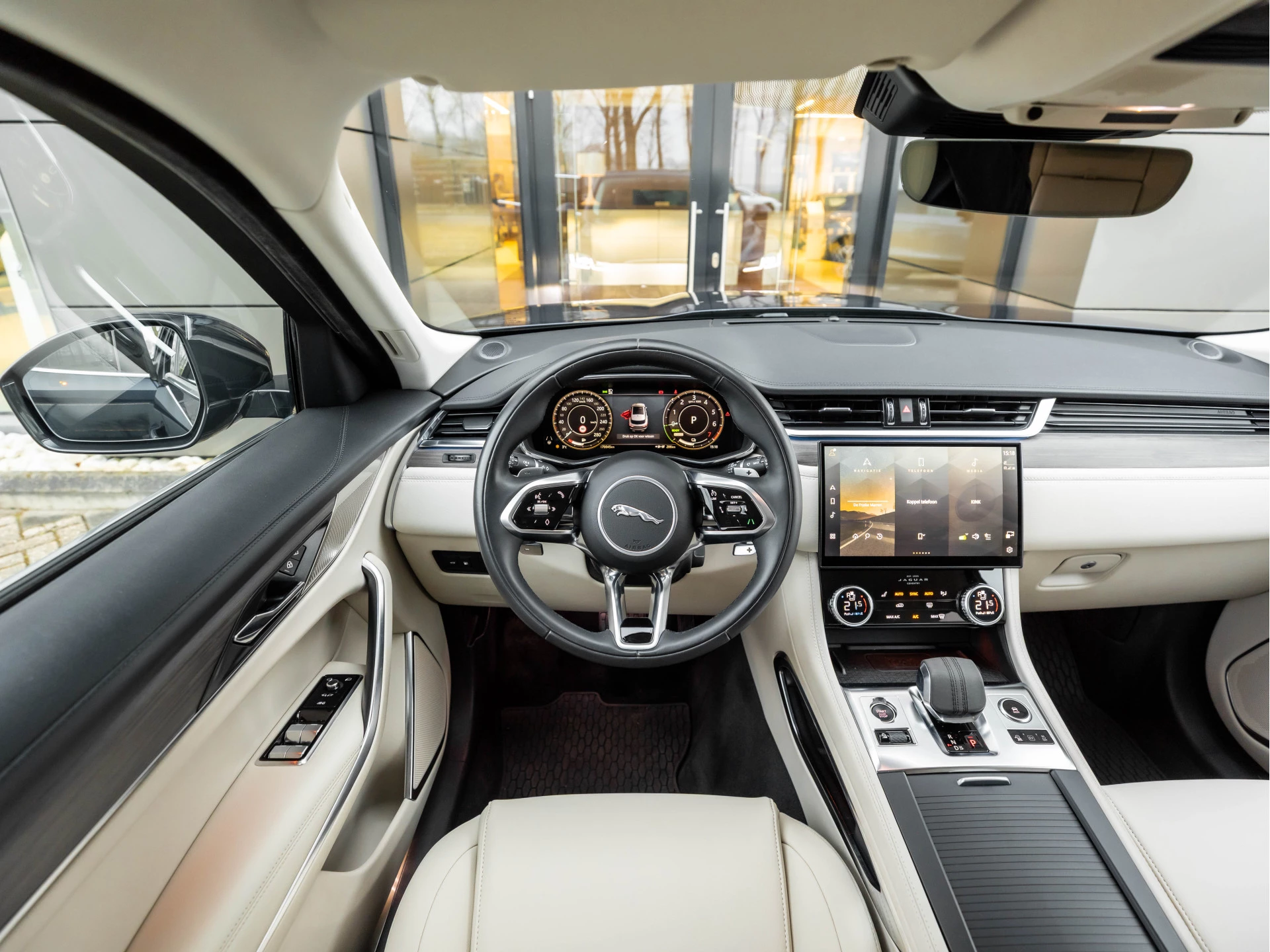 Hoofdafbeelding Jaguar F-PACE