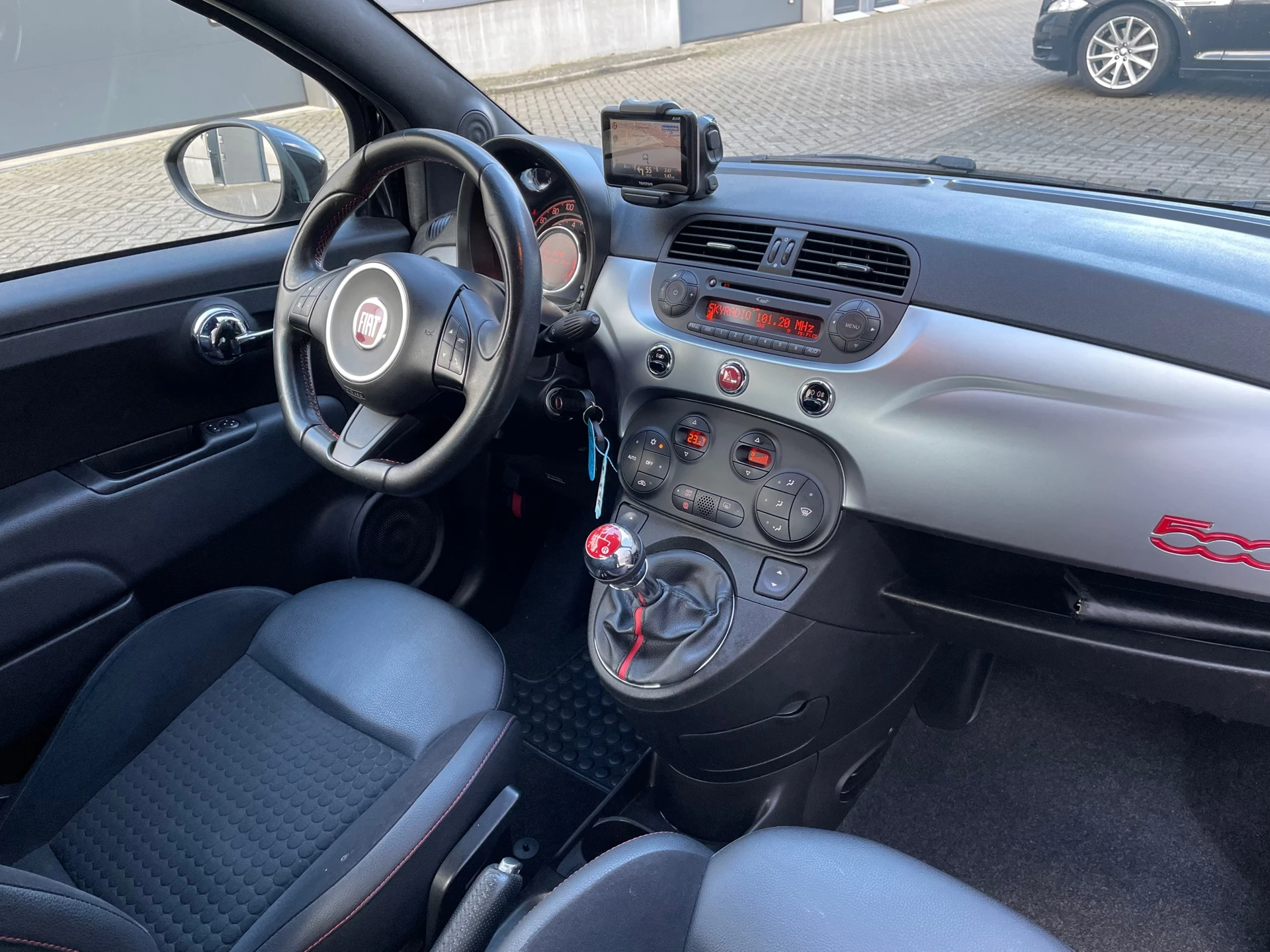 Hoofdafbeelding Fiat 500C