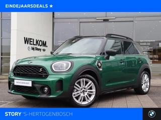 MINI Countryman Cooper SE ALL4 Classic Automaat / Achteruitrijcamera / Comfort Access / Comfortstoelen / Extra getint glas achter / Stoelverwarming
