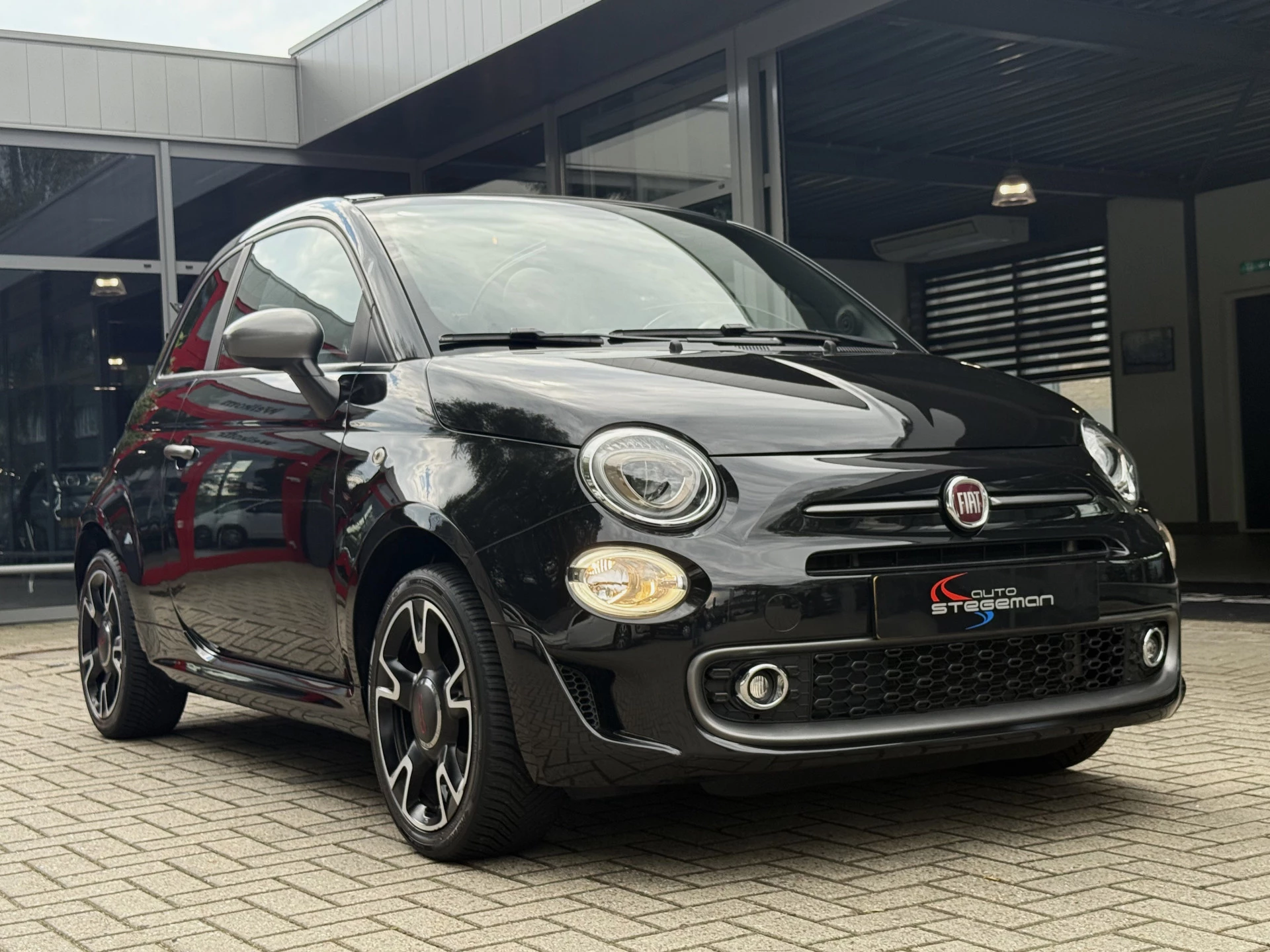 Hoofdafbeelding Fiat 500C