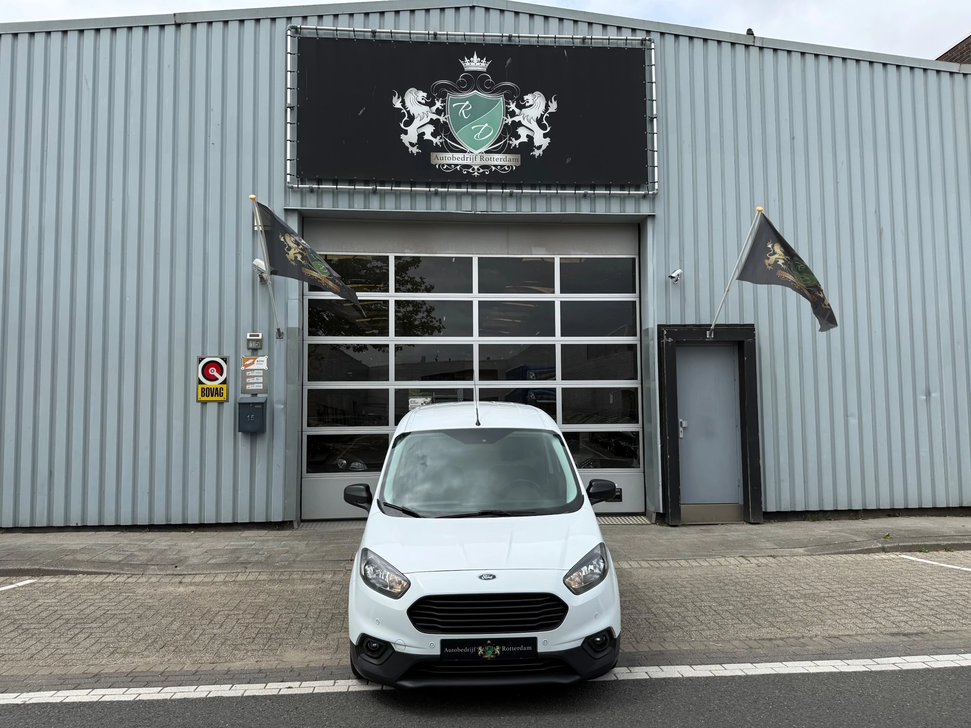 Hoofdafbeelding Ford Transit Courier