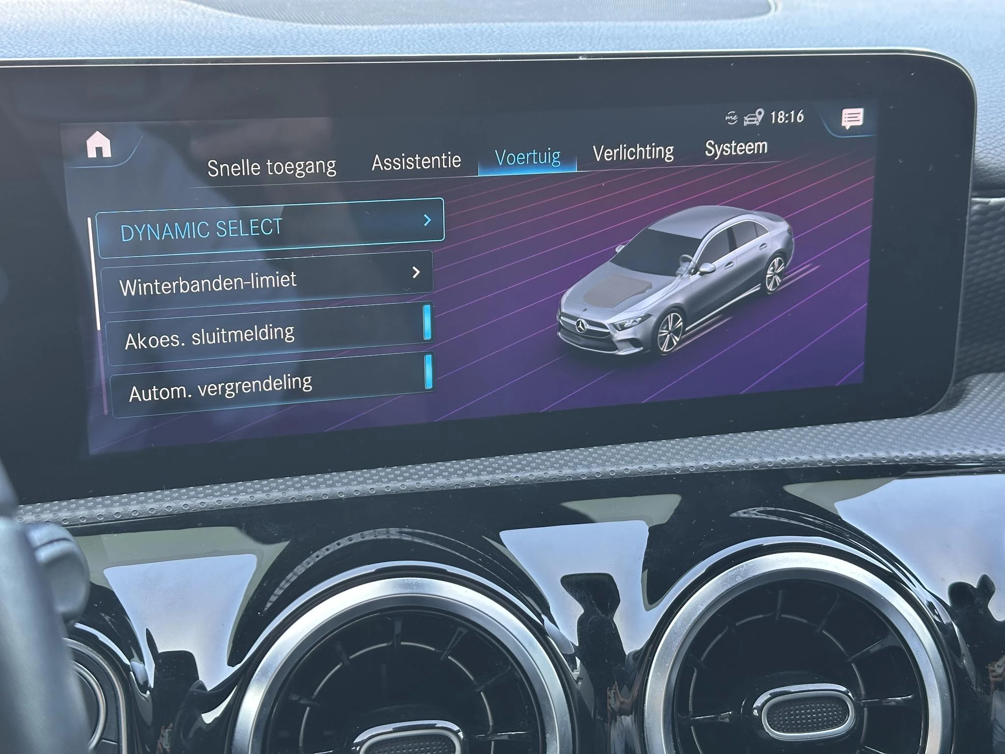 Hoofdafbeelding Mercedes-Benz A-Klasse