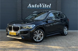 BMW X1 xDrive25e | Panodak | Camera | Sportstoelen | LED | Elektrische klep | NAVI