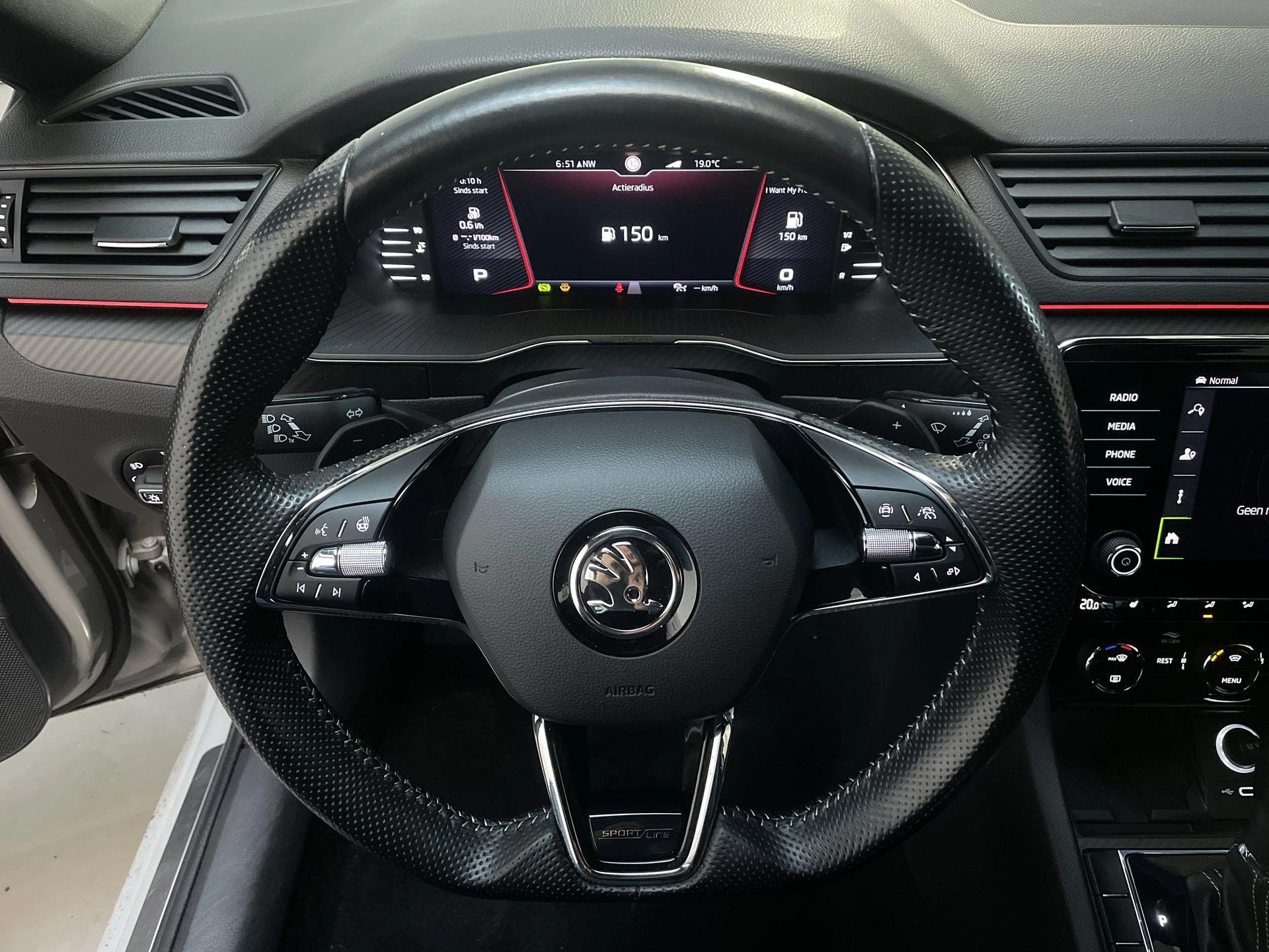Hoofdafbeelding Škoda Superb