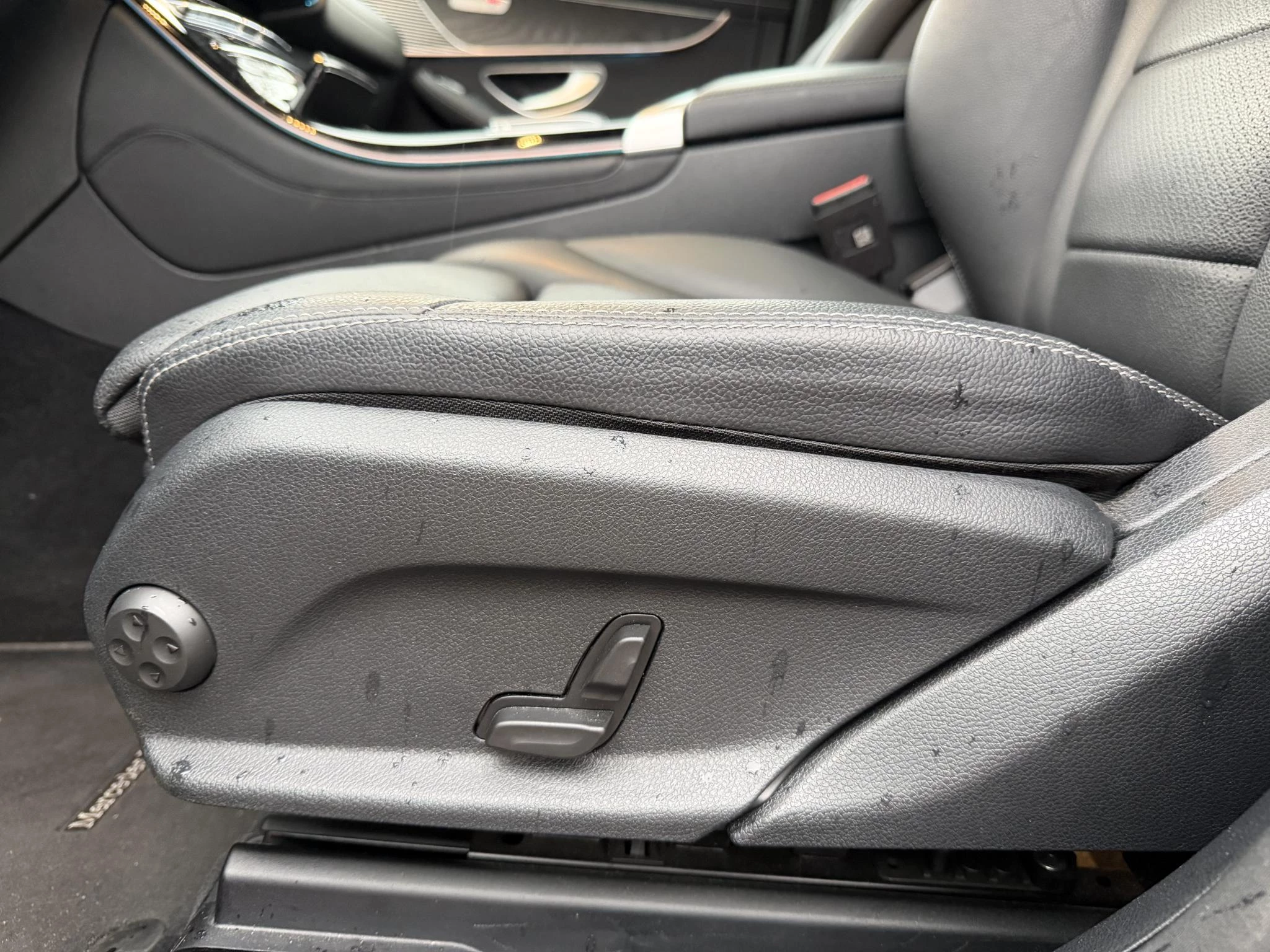 Hoofdafbeelding Mercedes-Benz EQC