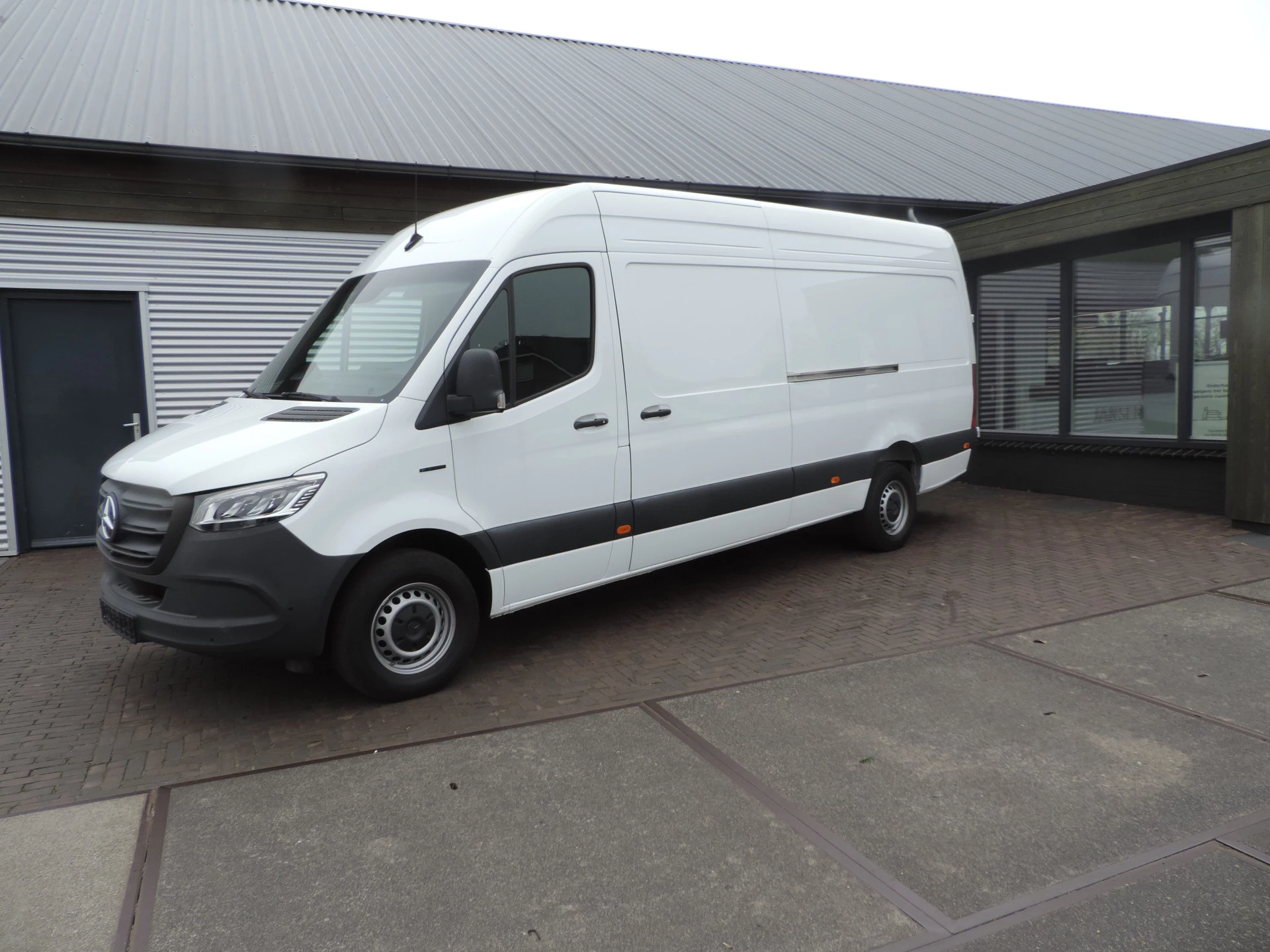 Hoofdafbeelding Mercedes-Benz eSprinter