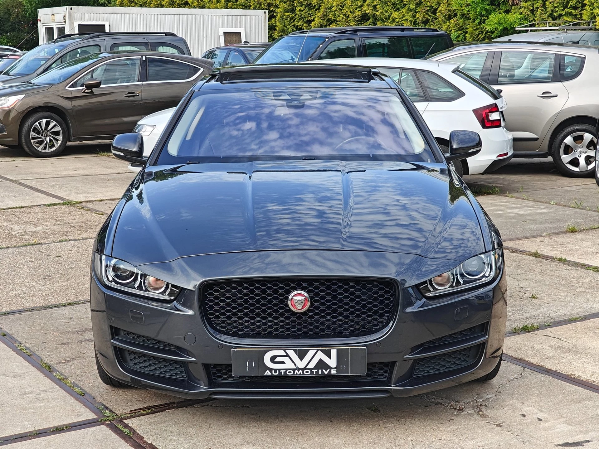 Hoofdafbeelding Jaguar XE