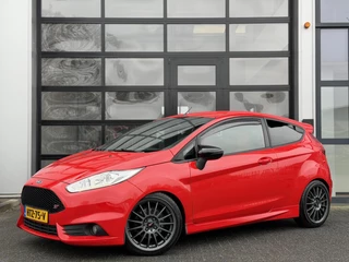 Ford Fiesta 1.6 ST2 182PK+ / Milltek / CARPLAY / LED / LUXE