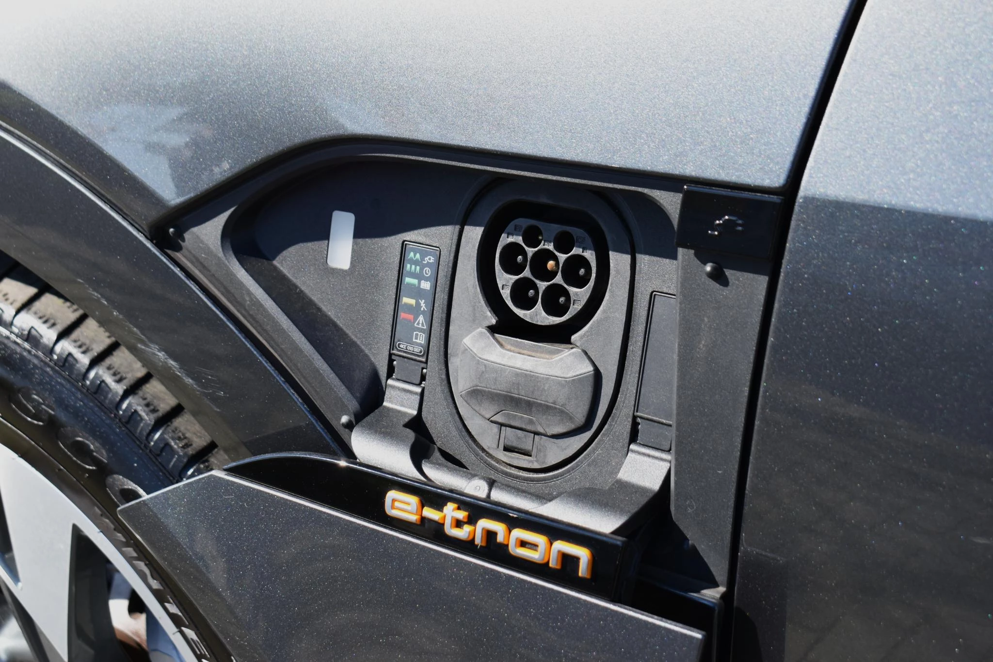 Hoofdafbeelding Audi e-tron