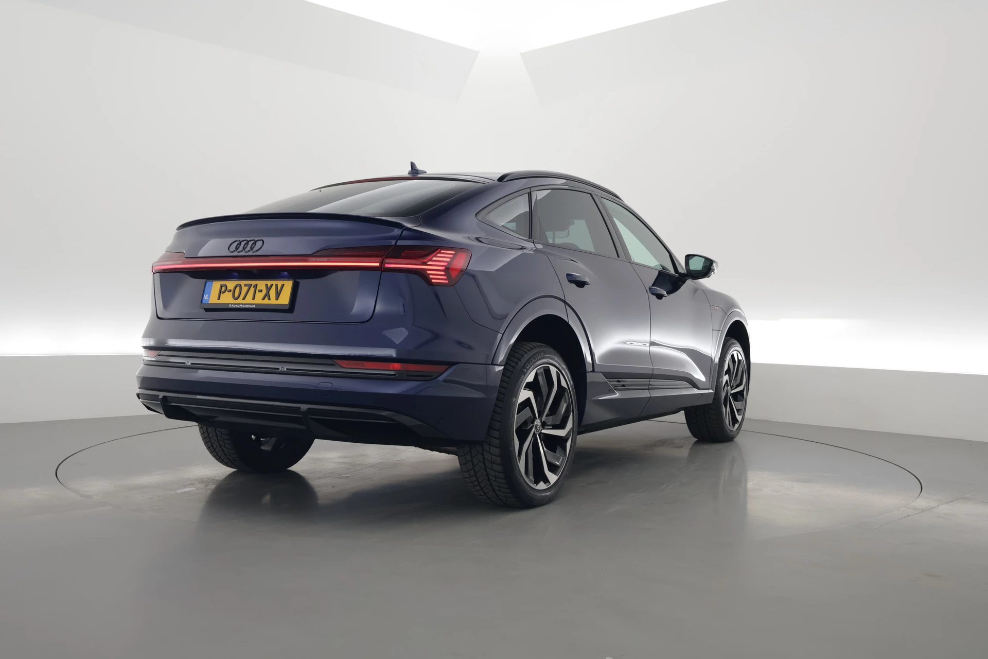 Hoofdafbeelding Audi e-tron