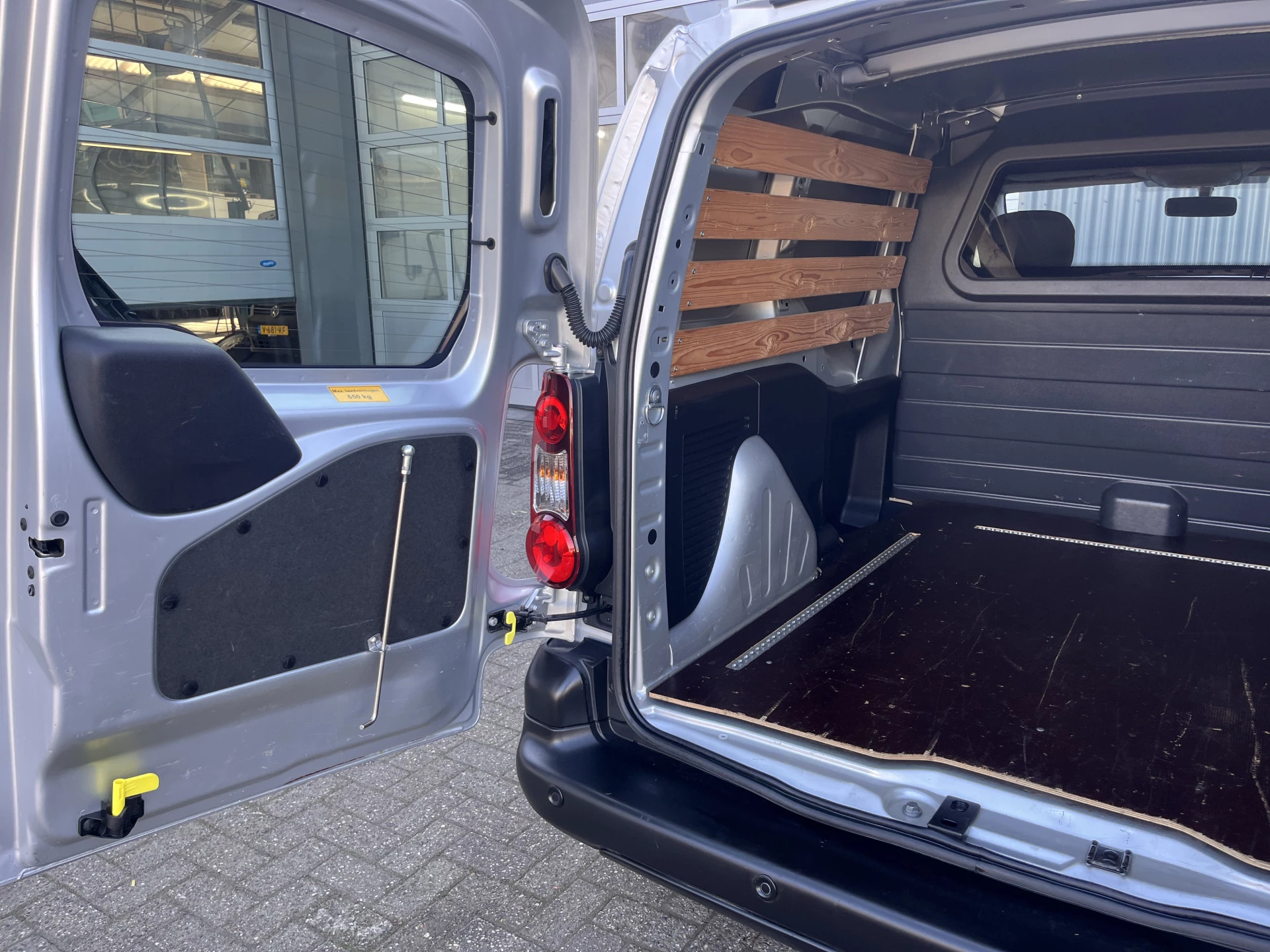 Hoofdafbeelding Peugeot Partner