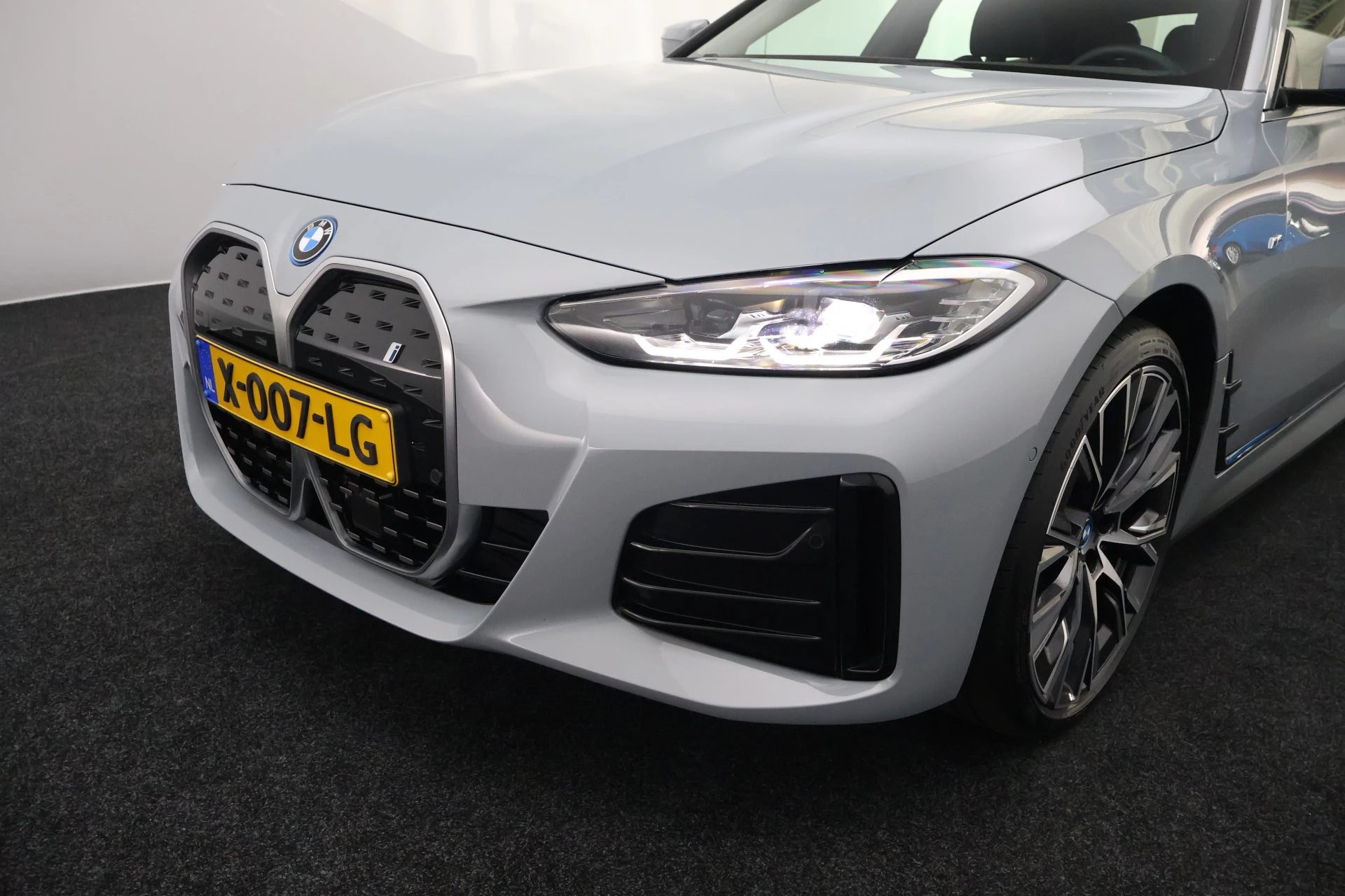 Hoofdafbeelding BMW i4