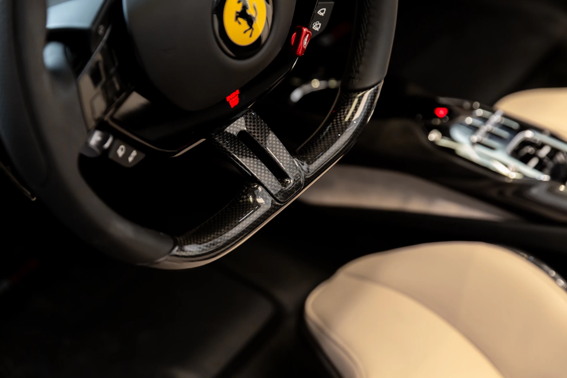 Hoofdafbeelding Ferrari 296