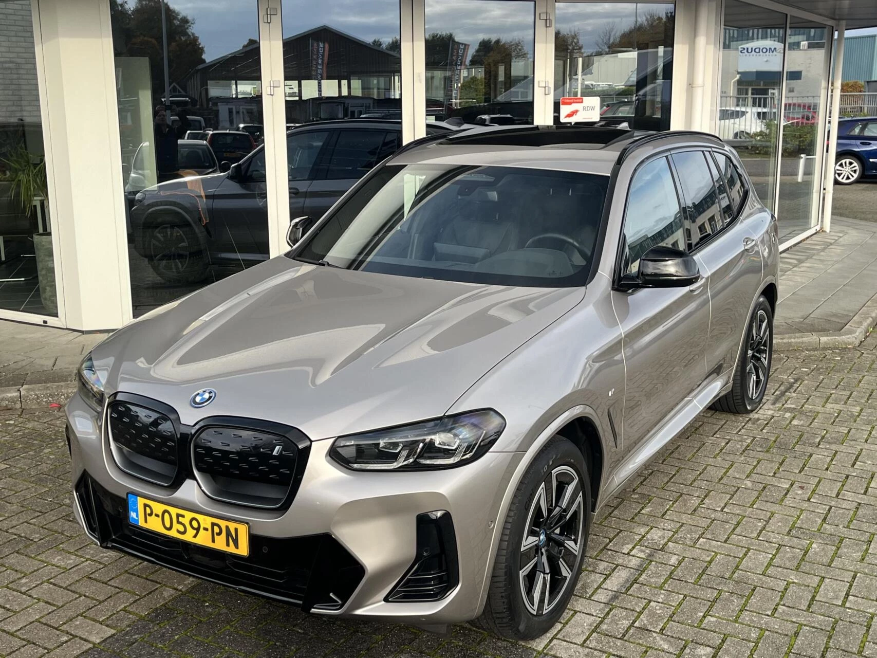 Hoofdafbeelding BMW iX3