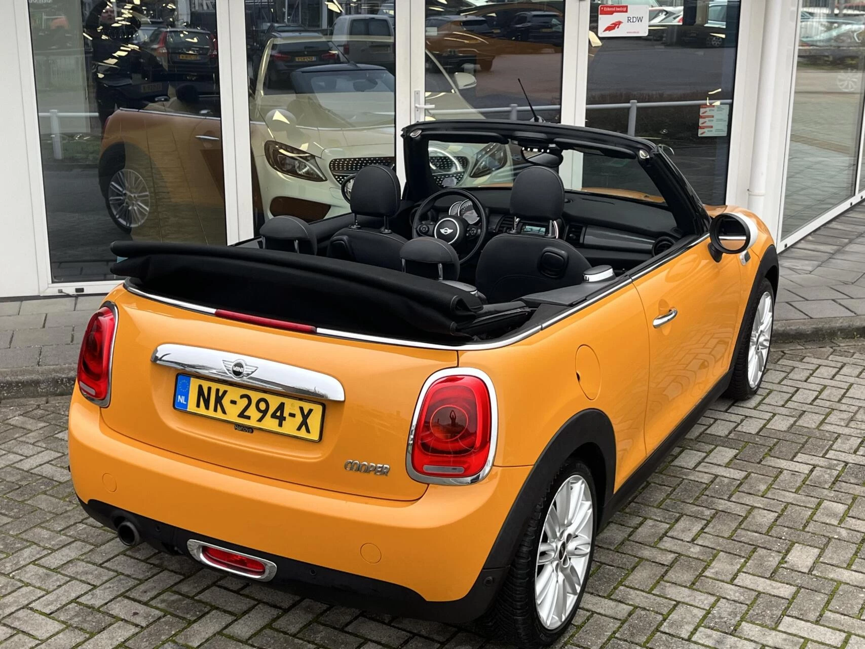 Hoofdafbeelding MINI Cooper Cabrio
