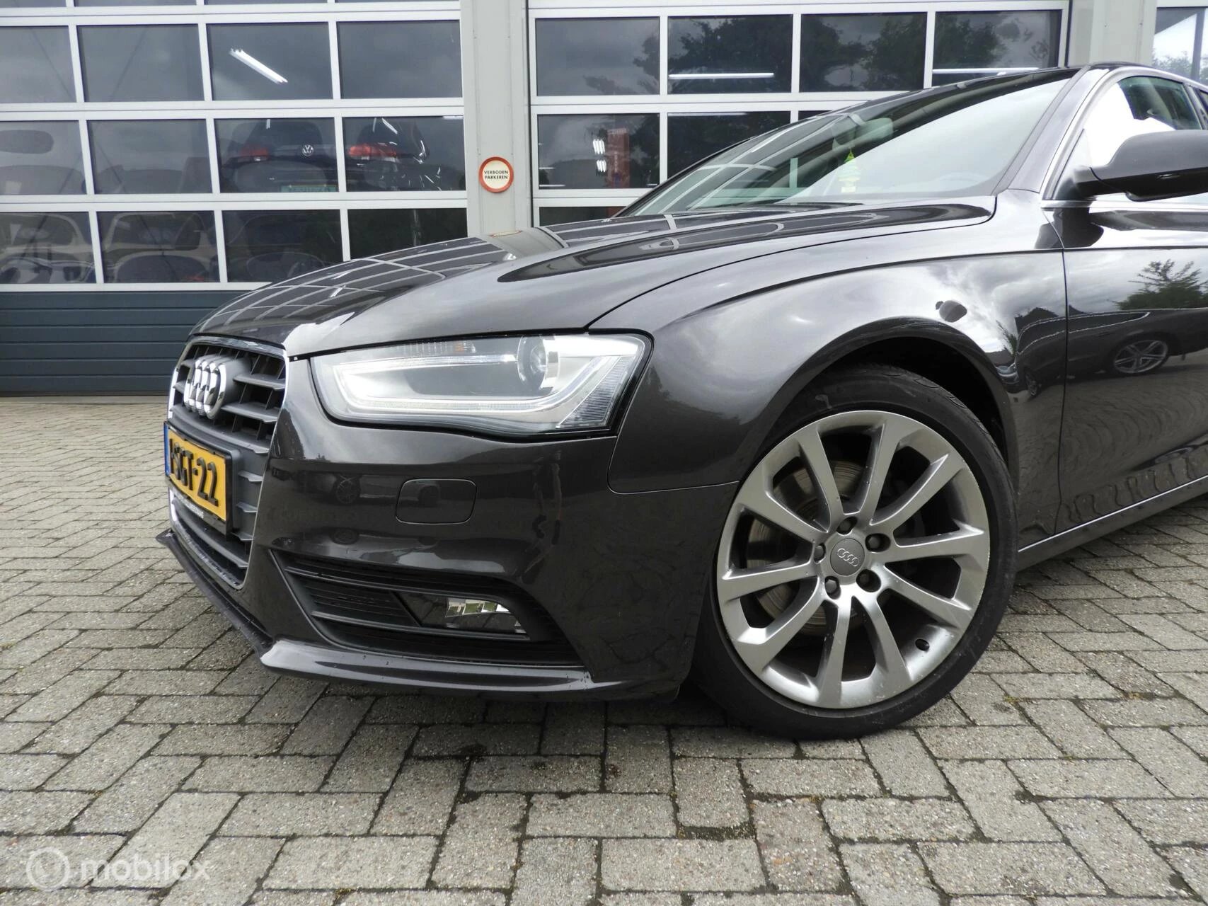 Hoofdafbeelding Audi A4