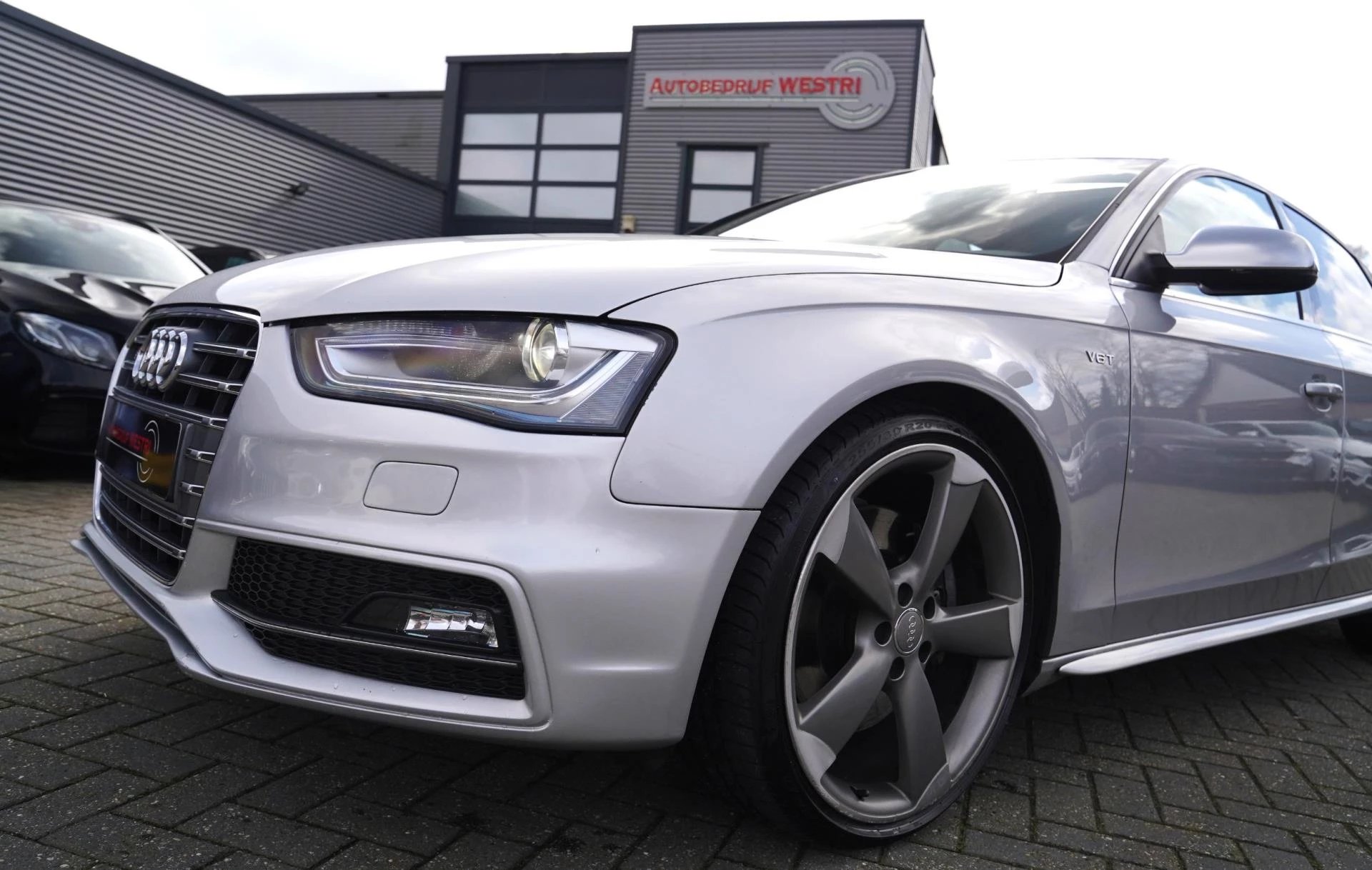 Hoofdafbeelding Audi S4