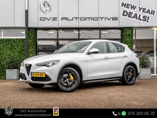 Hoofdafbeelding Alfa Romeo Stelvio Alfa Romeo Stelvio 2.0 T AWD Super | Camera | Trekhaak | 19" Veloce |