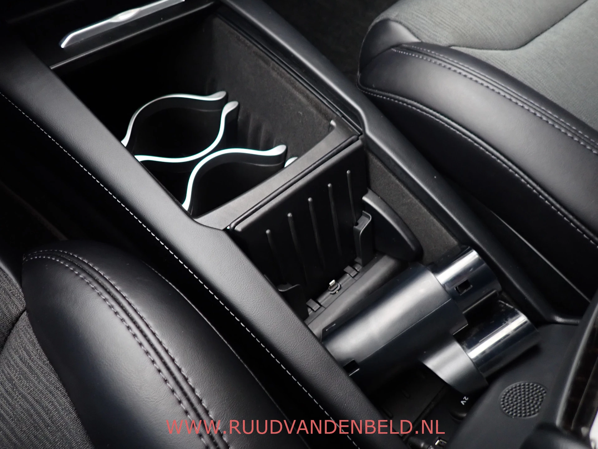 Hoofdafbeelding Tesla Model S