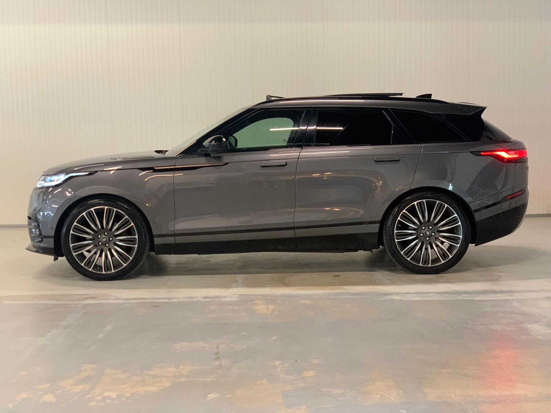 Hoofdafbeelding Land Rover Range Rover Velar