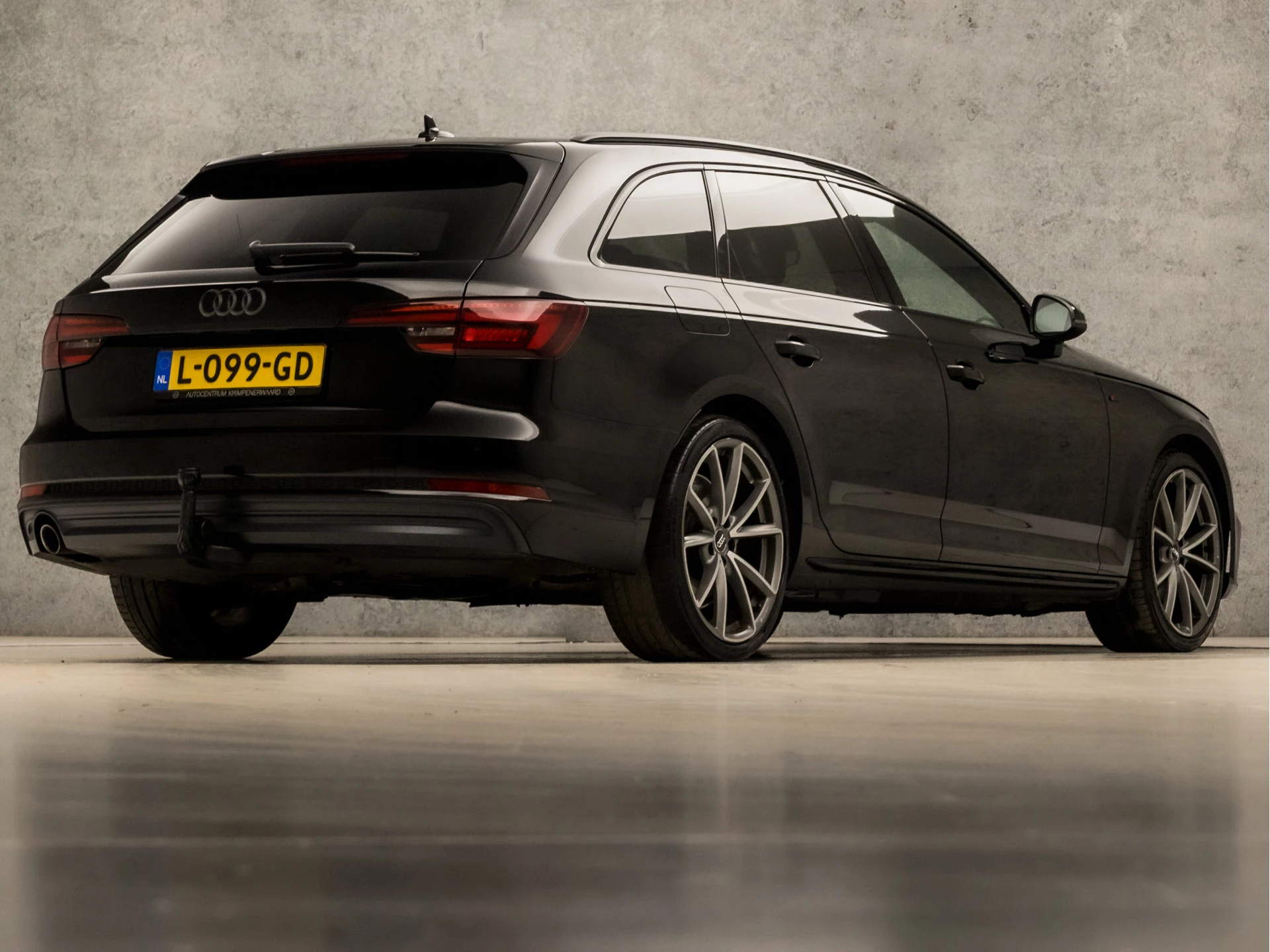 Hoofdafbeelding Audi A4