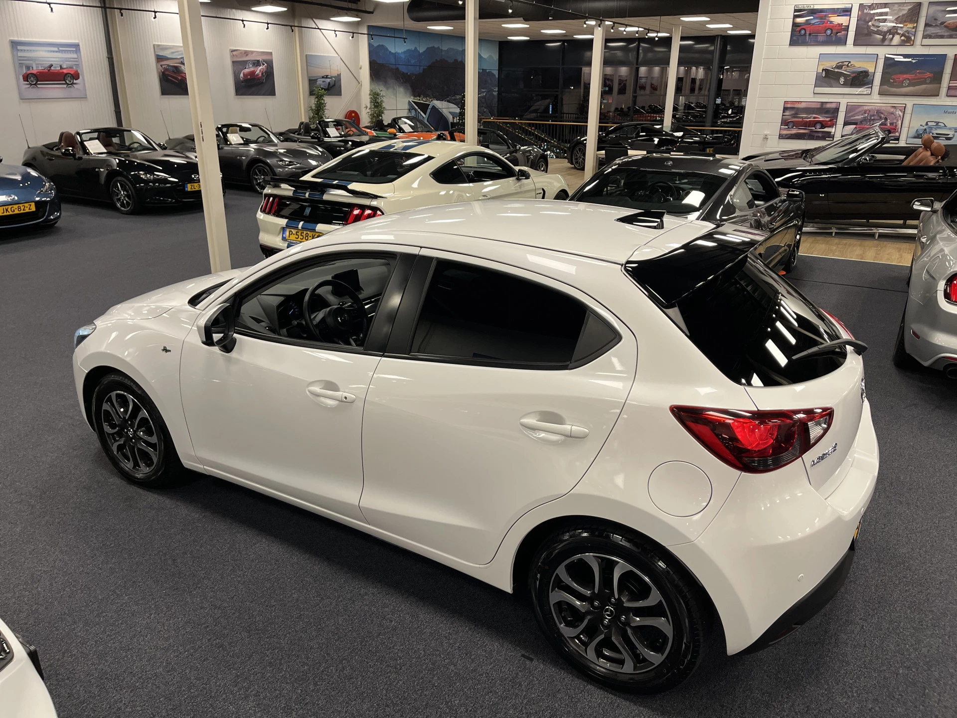 Hoofdafbeelding Mazda 2