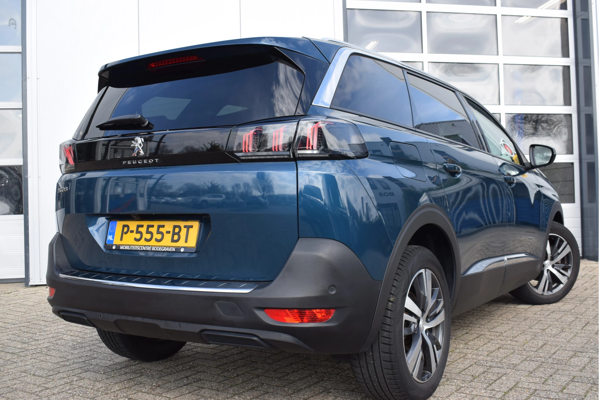 Hoofdafbeelding Peugeot 5008